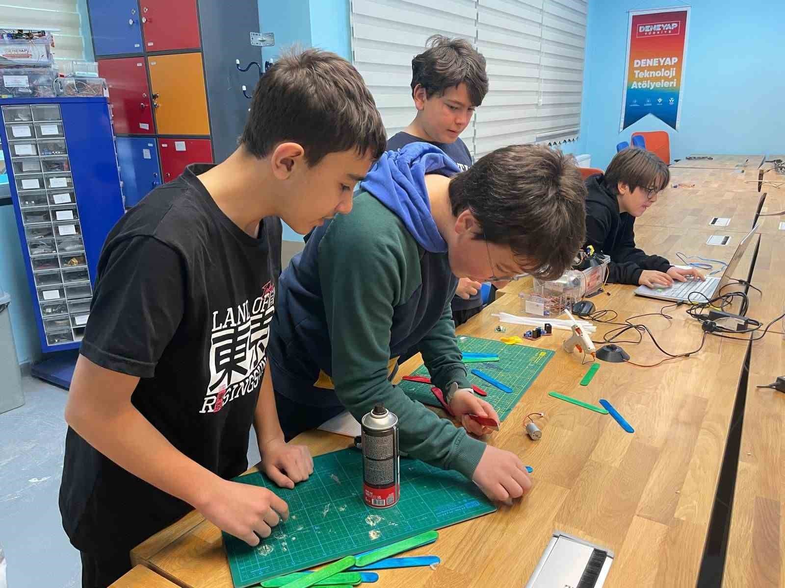 Applications for DENEYAP Turkey Technology Workshops Have Started