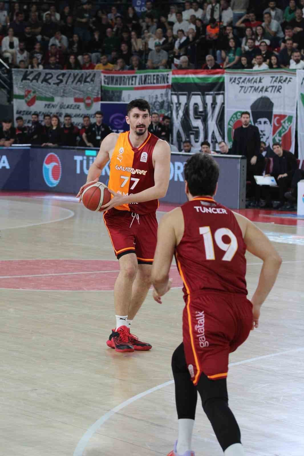 Basketbol Süper Ligi: Karşıyaka 72, Galatasaray 82