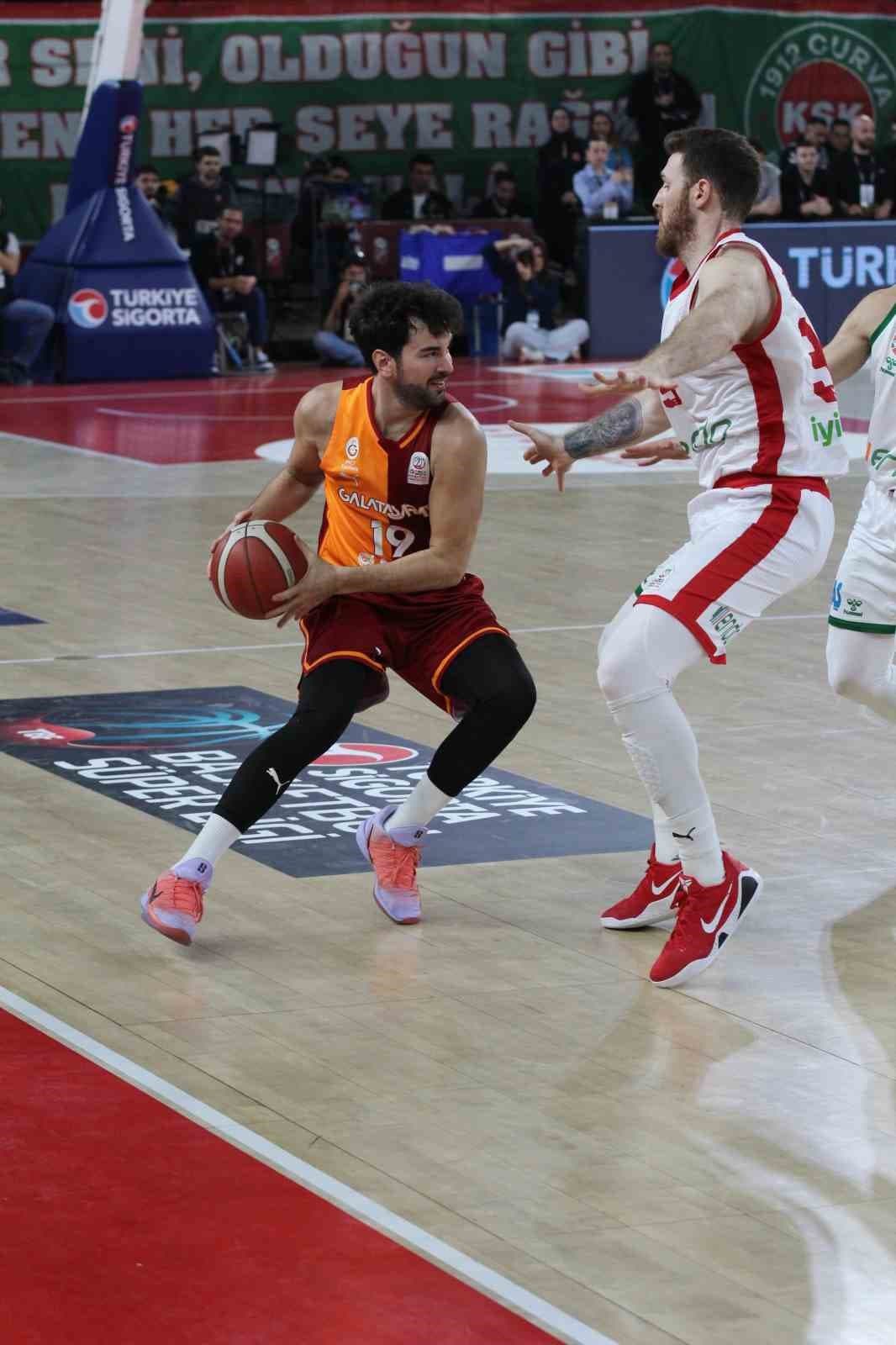 Basketbol Süper Ligi: Karşıyaka 72, Galatasaray 82