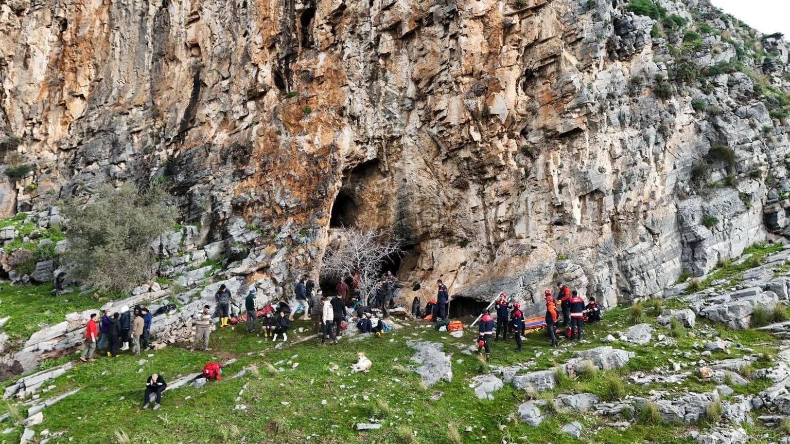 Selçuk’ta Mağarada 9 Saat Süren Kurtarma Operasyonu