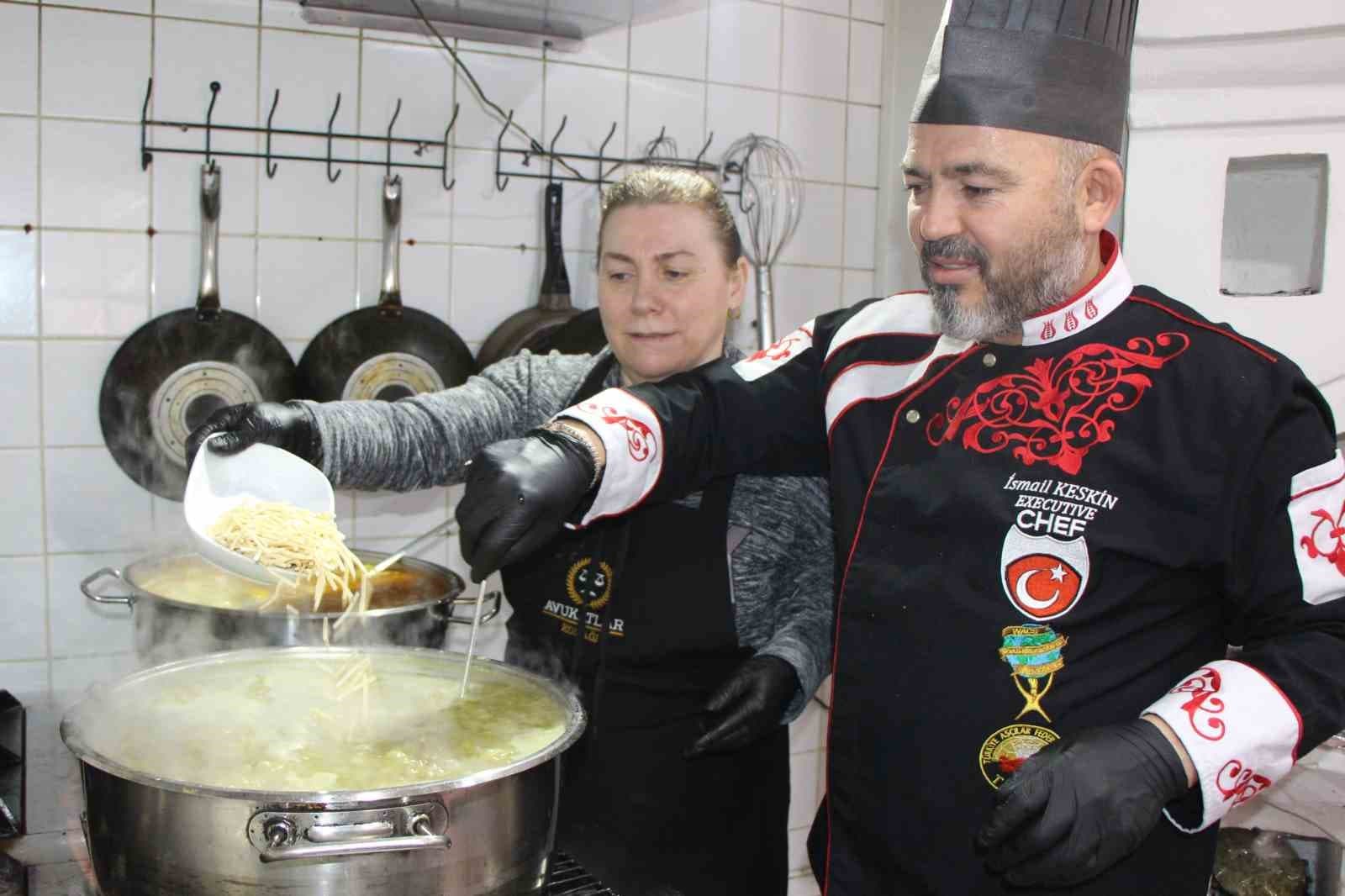 Usta şeflerden "sakala çarpan çorbası" tavsiyesi: "Acıktırmaz, susatmaz"