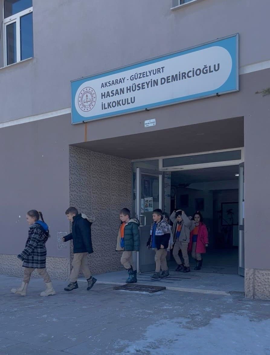 Güzelyurt’ta ilkokul öğrencilerine yangın ve deprem tatbikatı