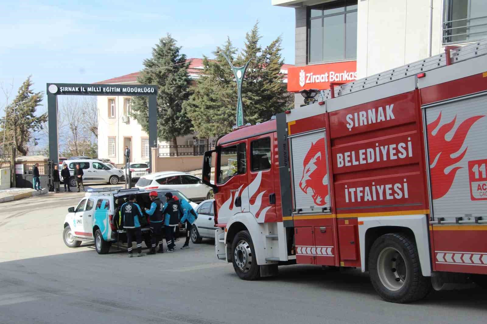 Şırnak’ta deprem tatbikatı gerçeğini aratmadı