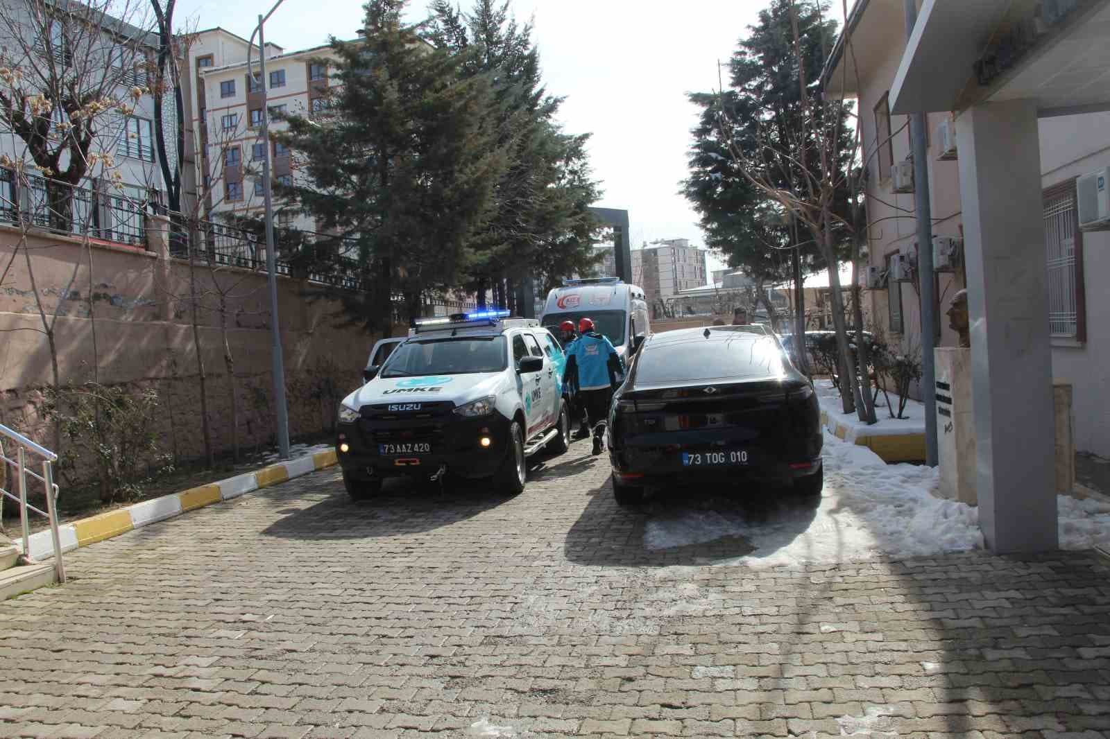 Şırnak’ta deprem tatbikatı gerçeğini aratmadı