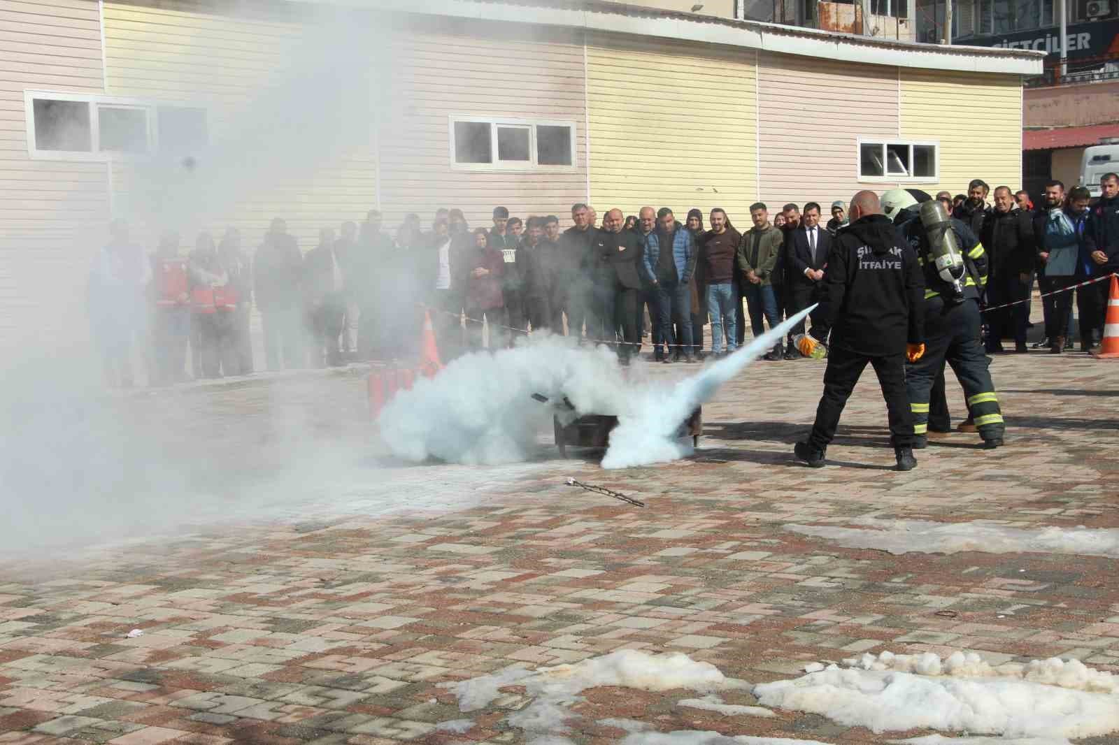 Şırnak’ta deprem tatbikatı gerçeğini aratmadı