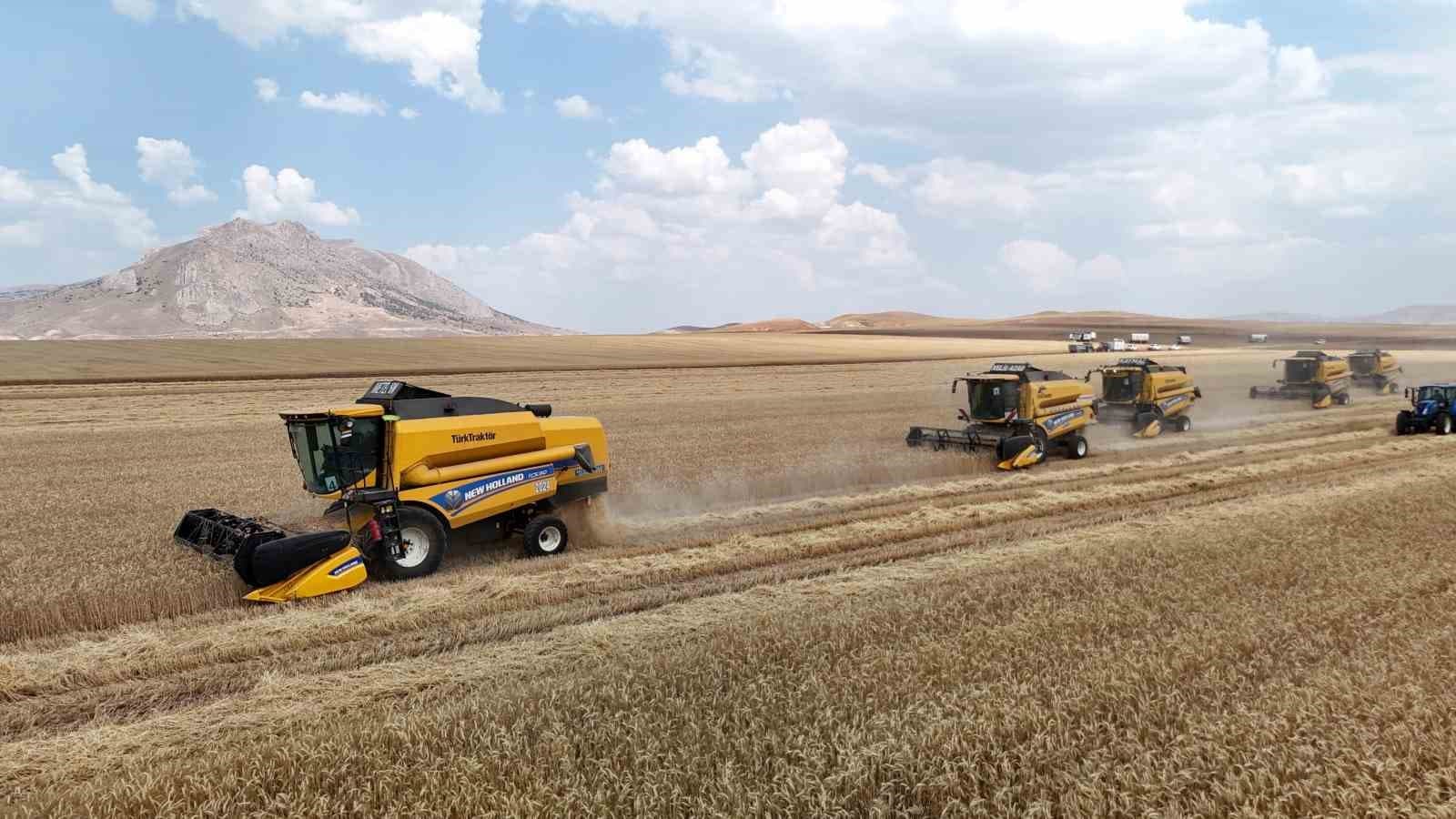 Yağan kar eridi, çiftçilerin yüzü güldü