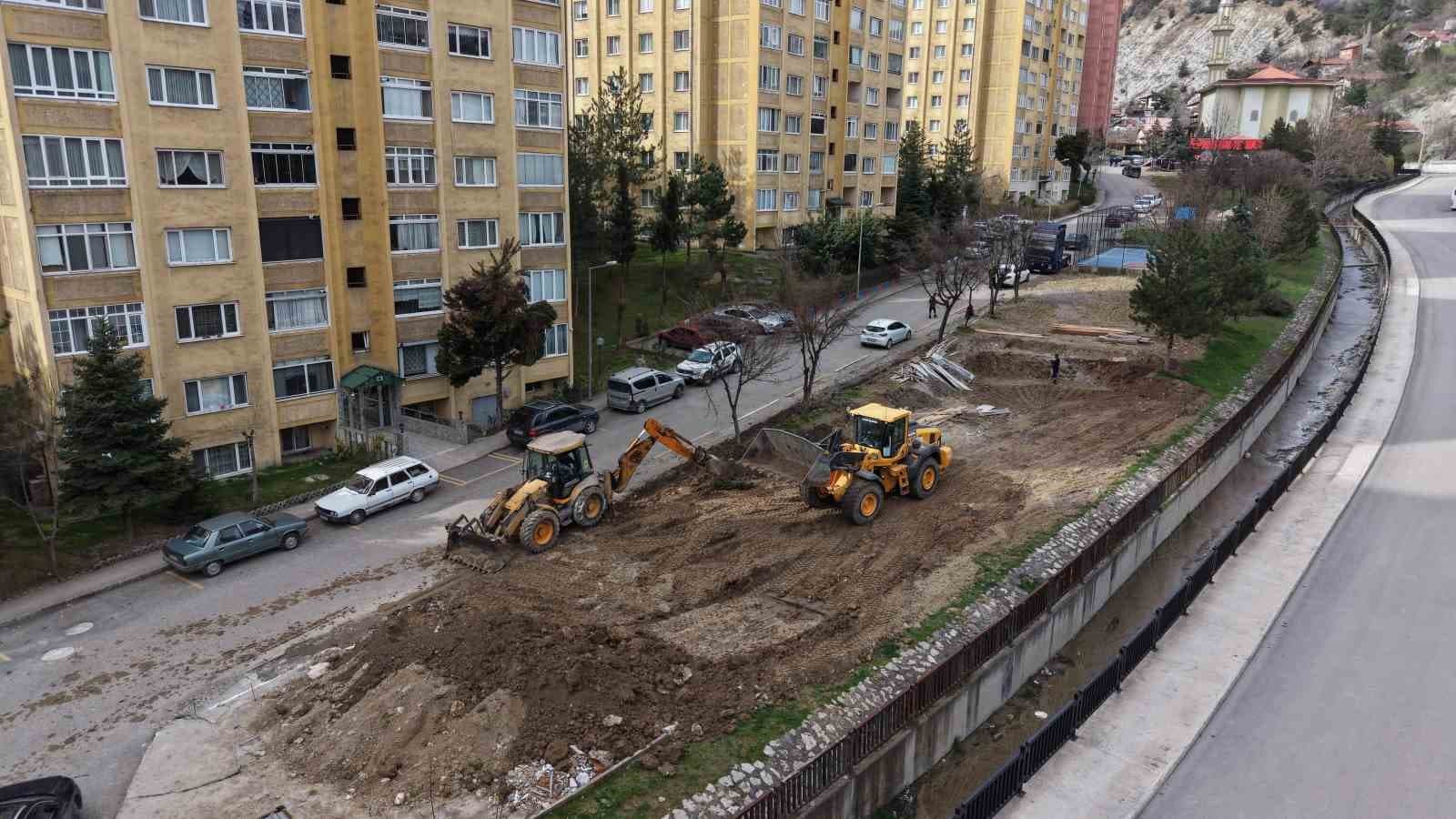Karabük Belediyesi kenti tema parklarla donatmaya devam ediyor