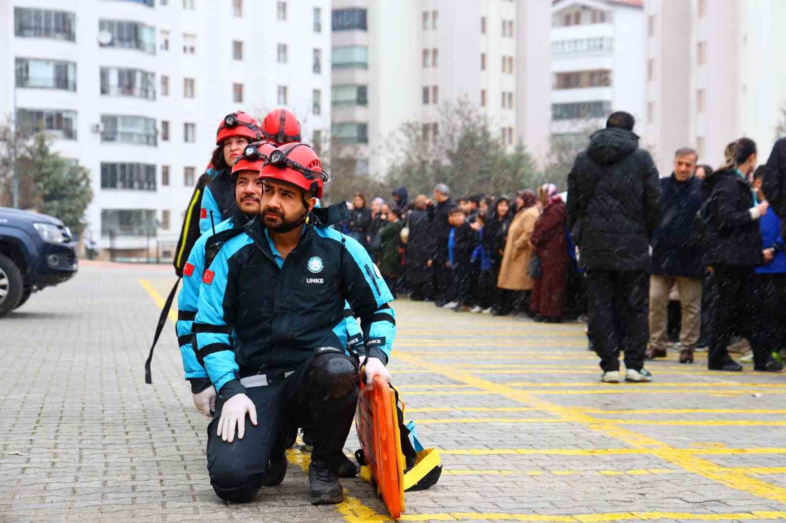 Elazığ’da okullarda deprem tatbikatı