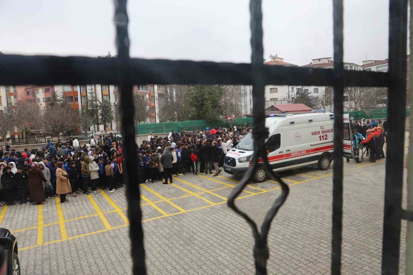 Elazığ’da okullarda deprem tatbikatı