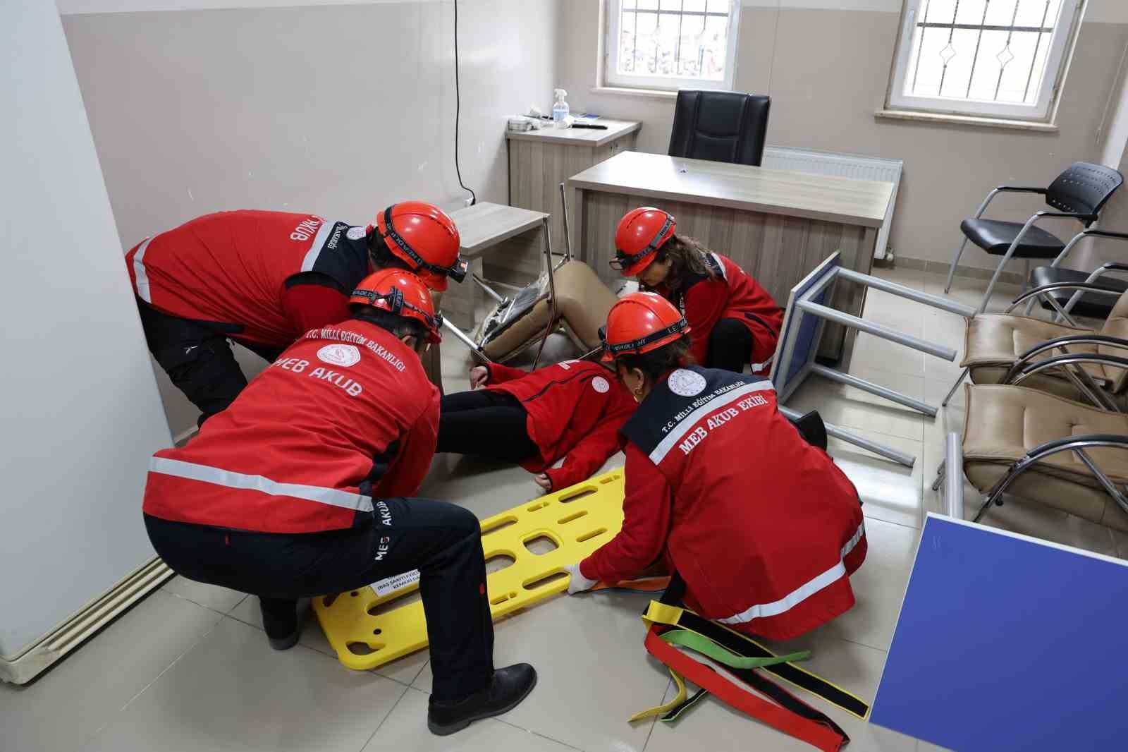 Elazığ’da okullarda deprem tatbikatı