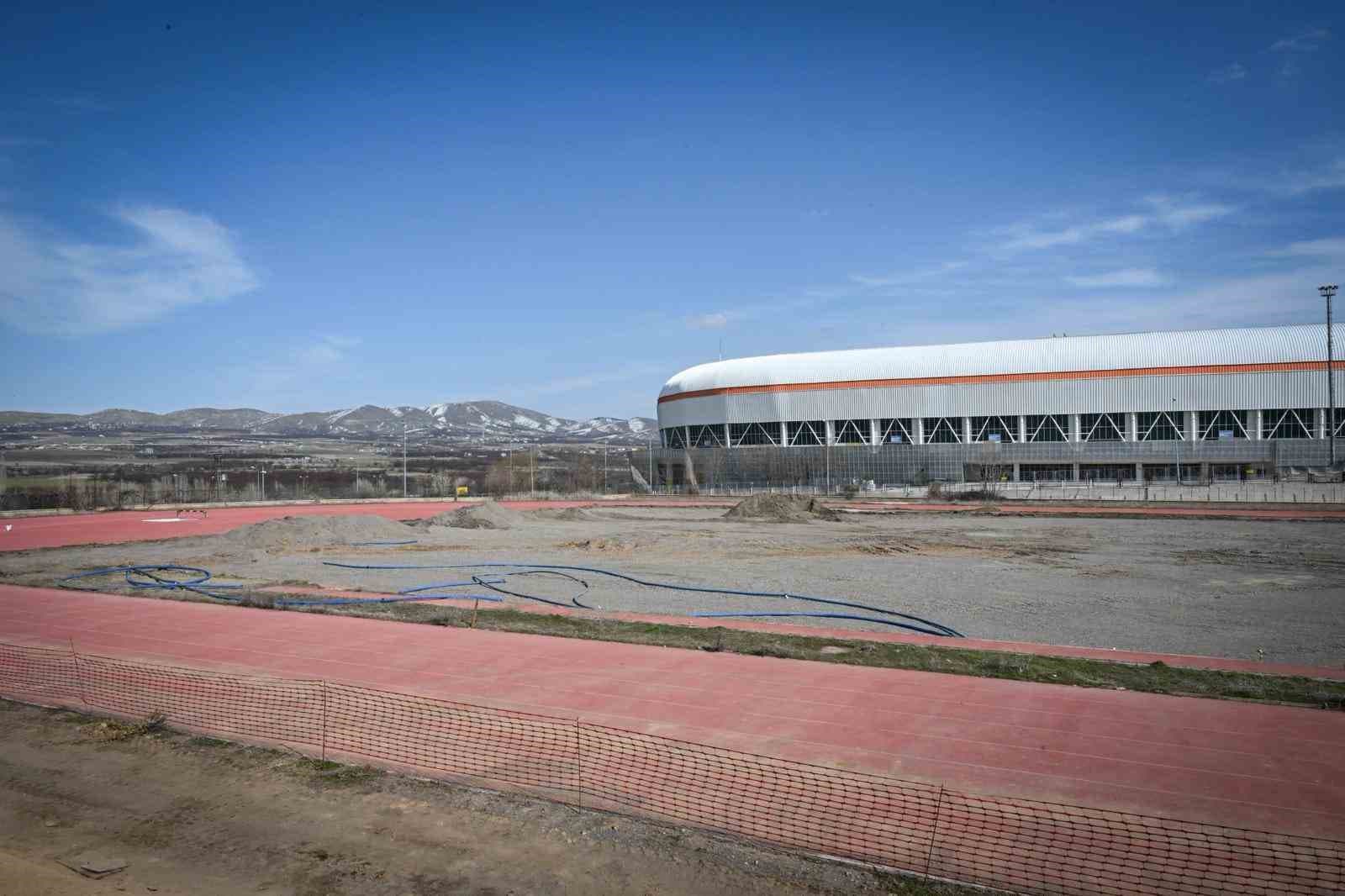 Spor Köyü atletizm pisti inşaatına başlandı