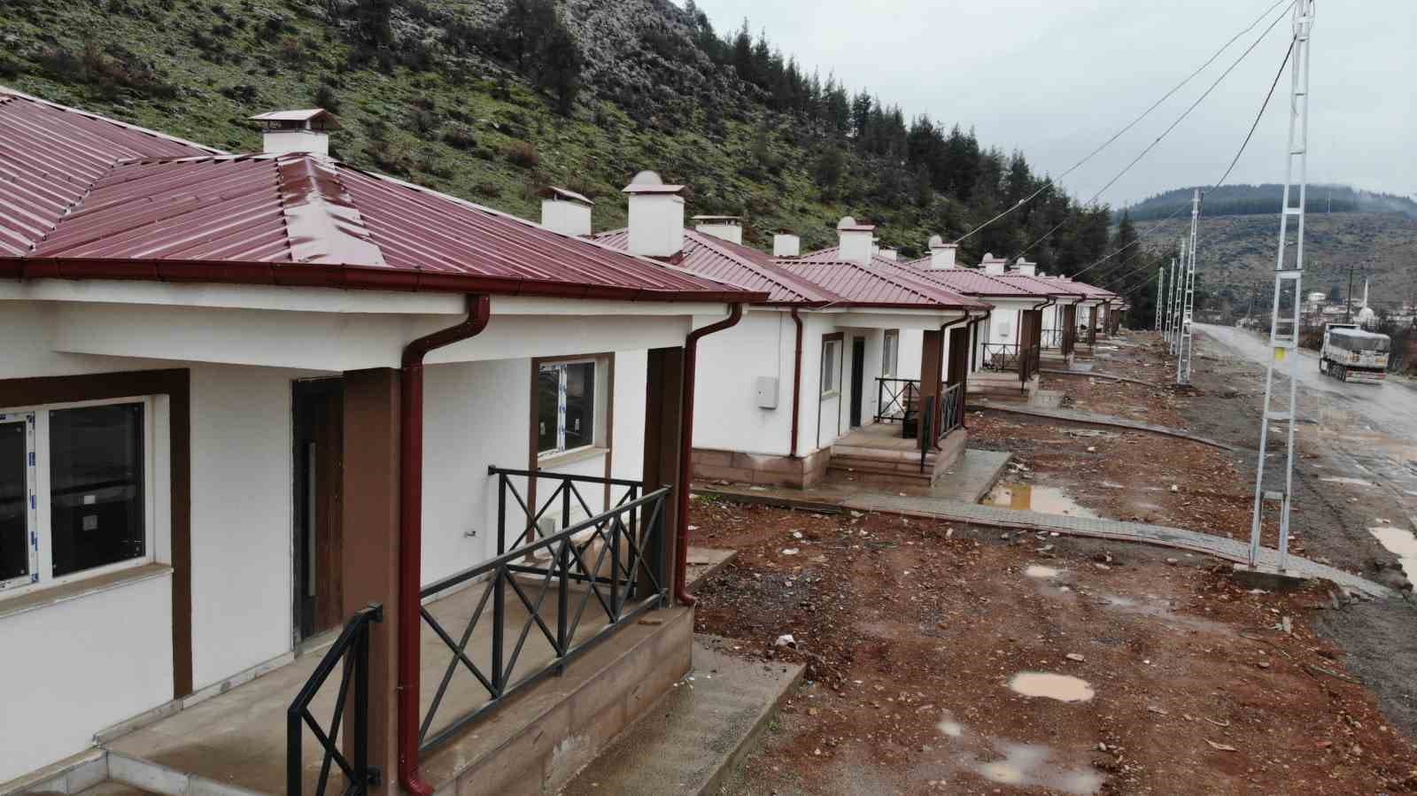 Onikişubat’ta 15 deprem köy konutlarında yaşam başlıyor