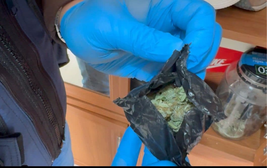 Burdur’da evi uyuşturucu imalathanesine çeviren şüpheli tutuklandı