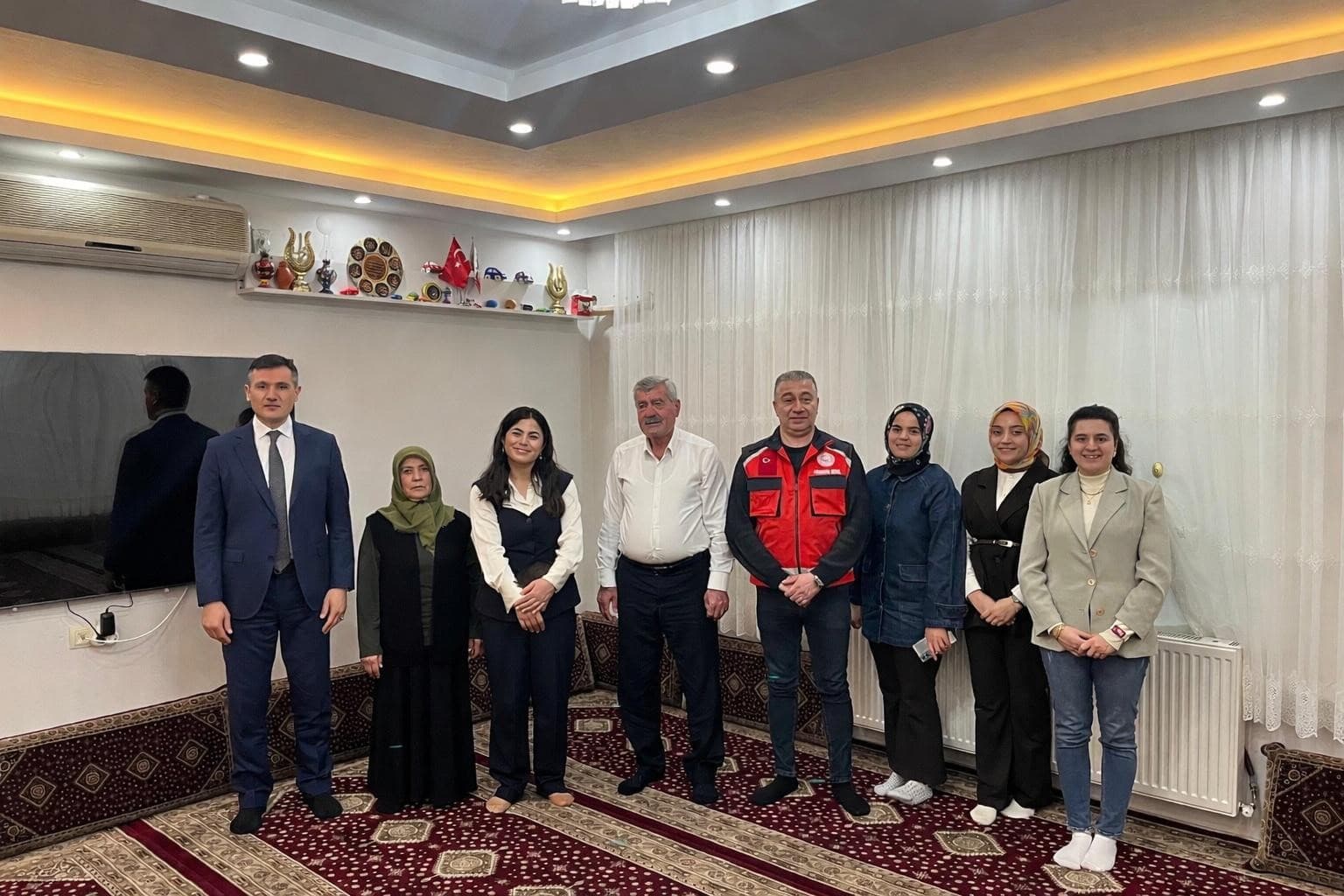 Protokol üyeleri çocuklarla iftar buluşmalarında bir araya geliyor