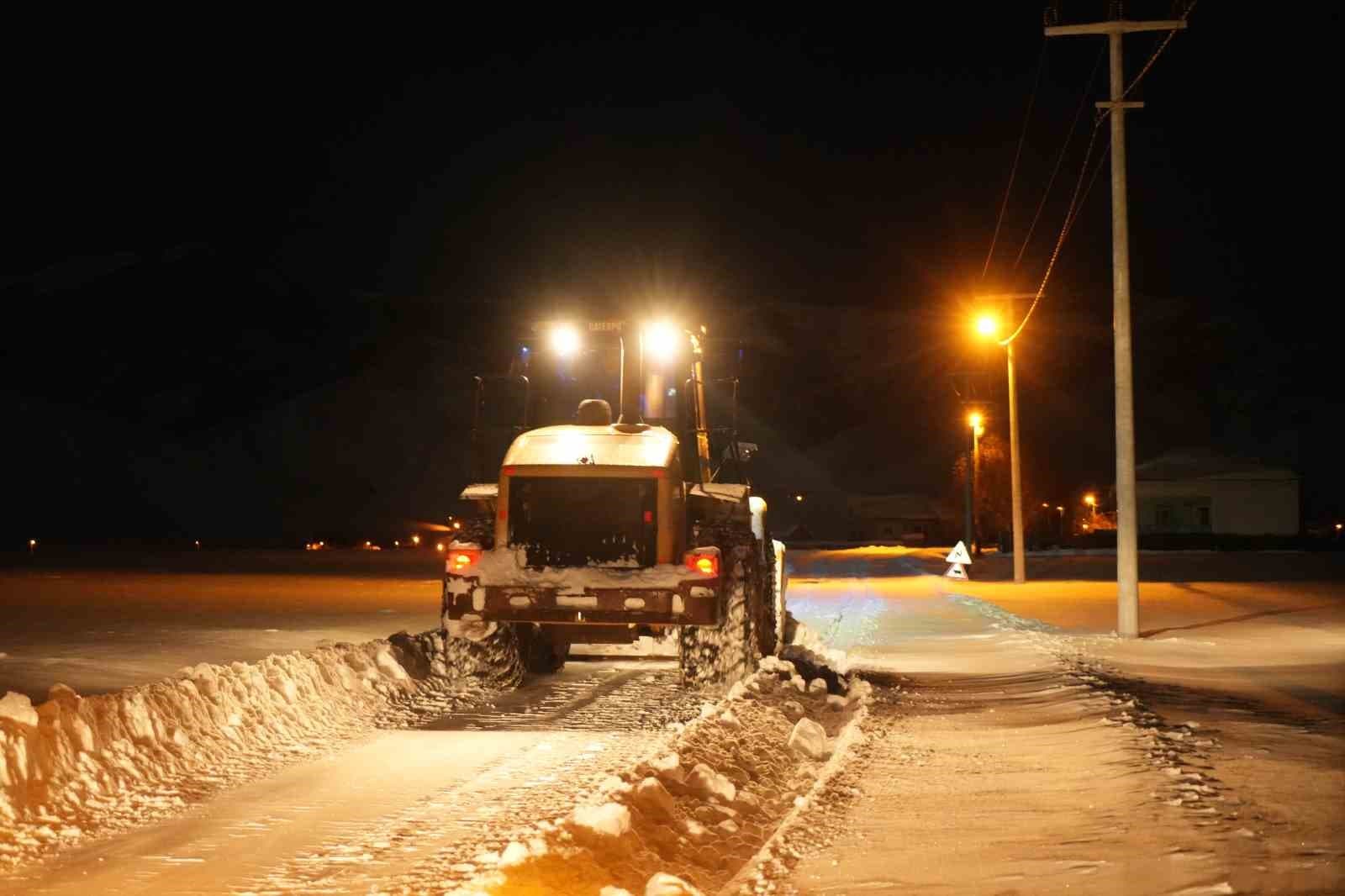 Muş’ta kapanan tüm köy yolları ulaşıma açıldı