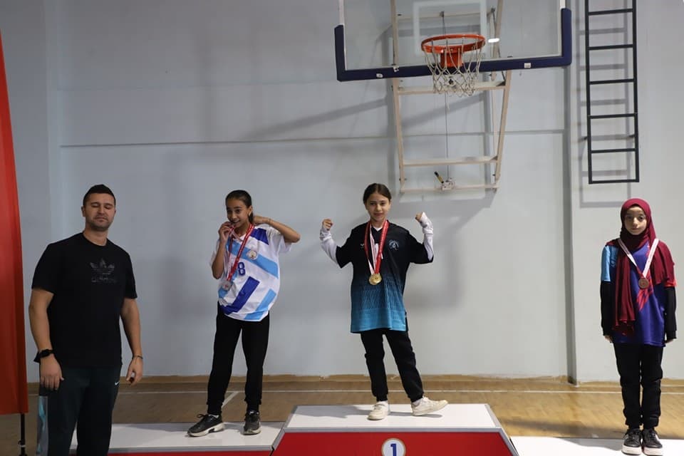 Kütahya’da ’Küçükler Bilek Güreşi İl Birinciliği’ tamamlandı