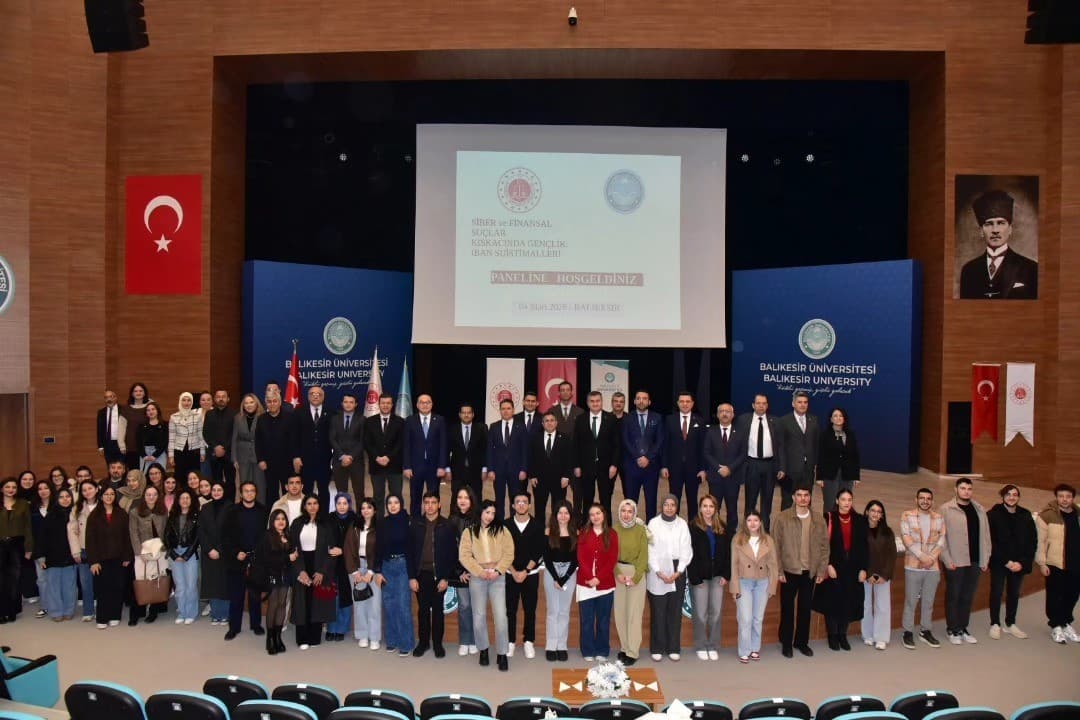 Üniversiteli gençlere IBAN Suiistimallerine karşı panel
