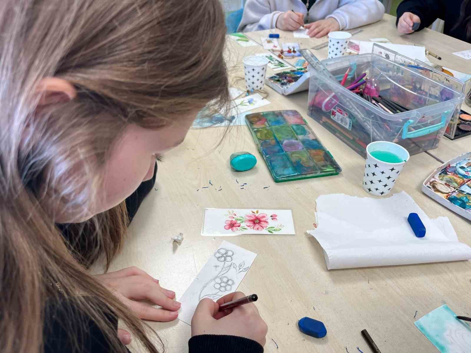 Liseli gençler sanat dolu gün yaşadı