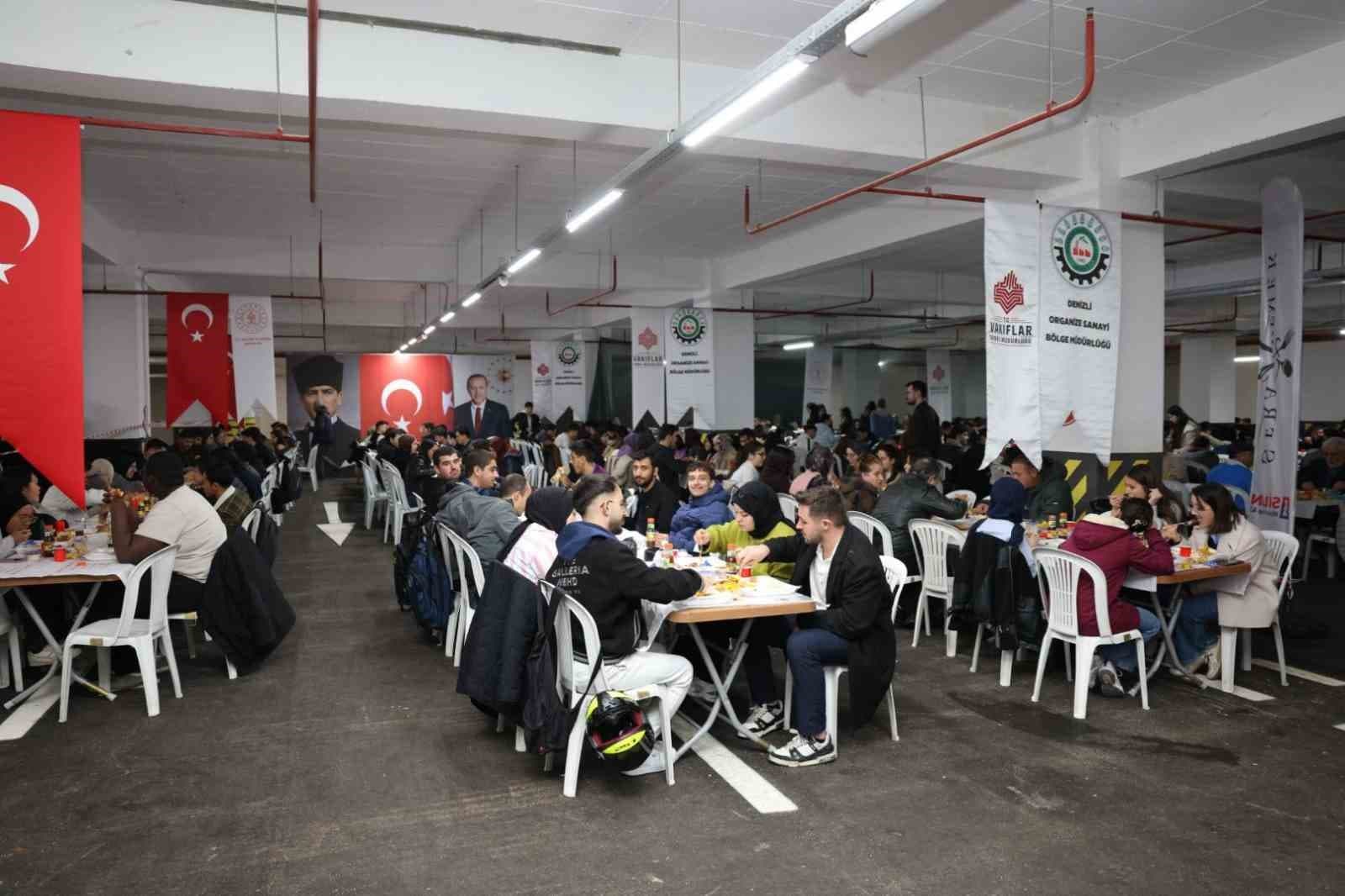 Denizli OSB, Ramazan ayında 80 bin kişiyi aynı sofrada buluşturuyor