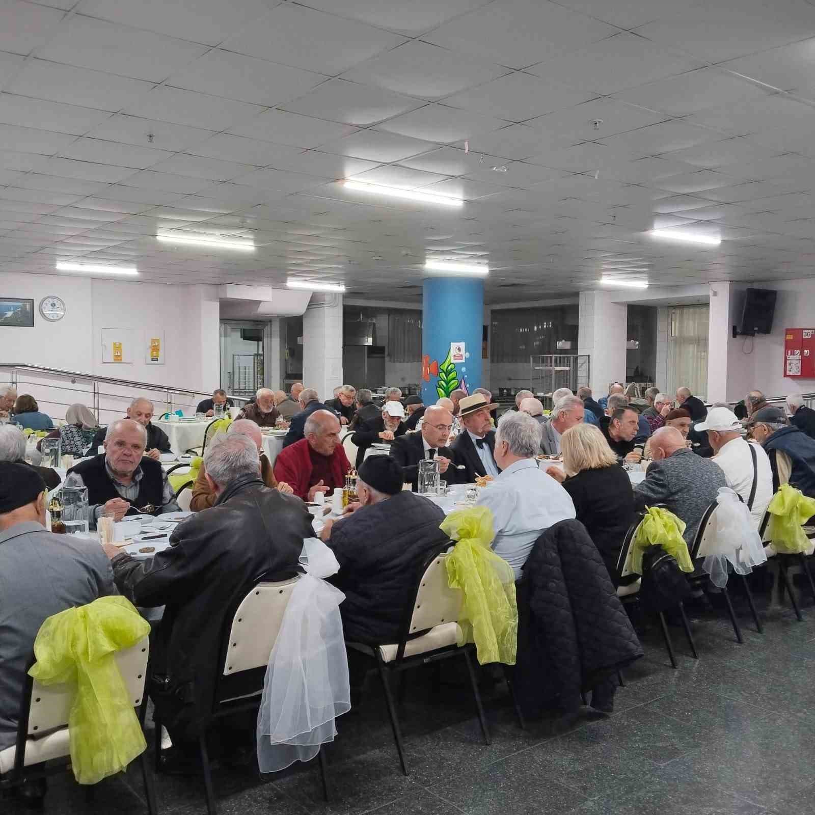 BURTOM’dan huzurevinde gönül sofrası