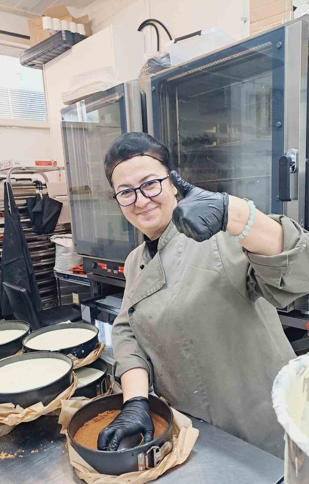 Meslek Fabrikası ile altın bileziği taktı, Hollanda’da pastacı oldu