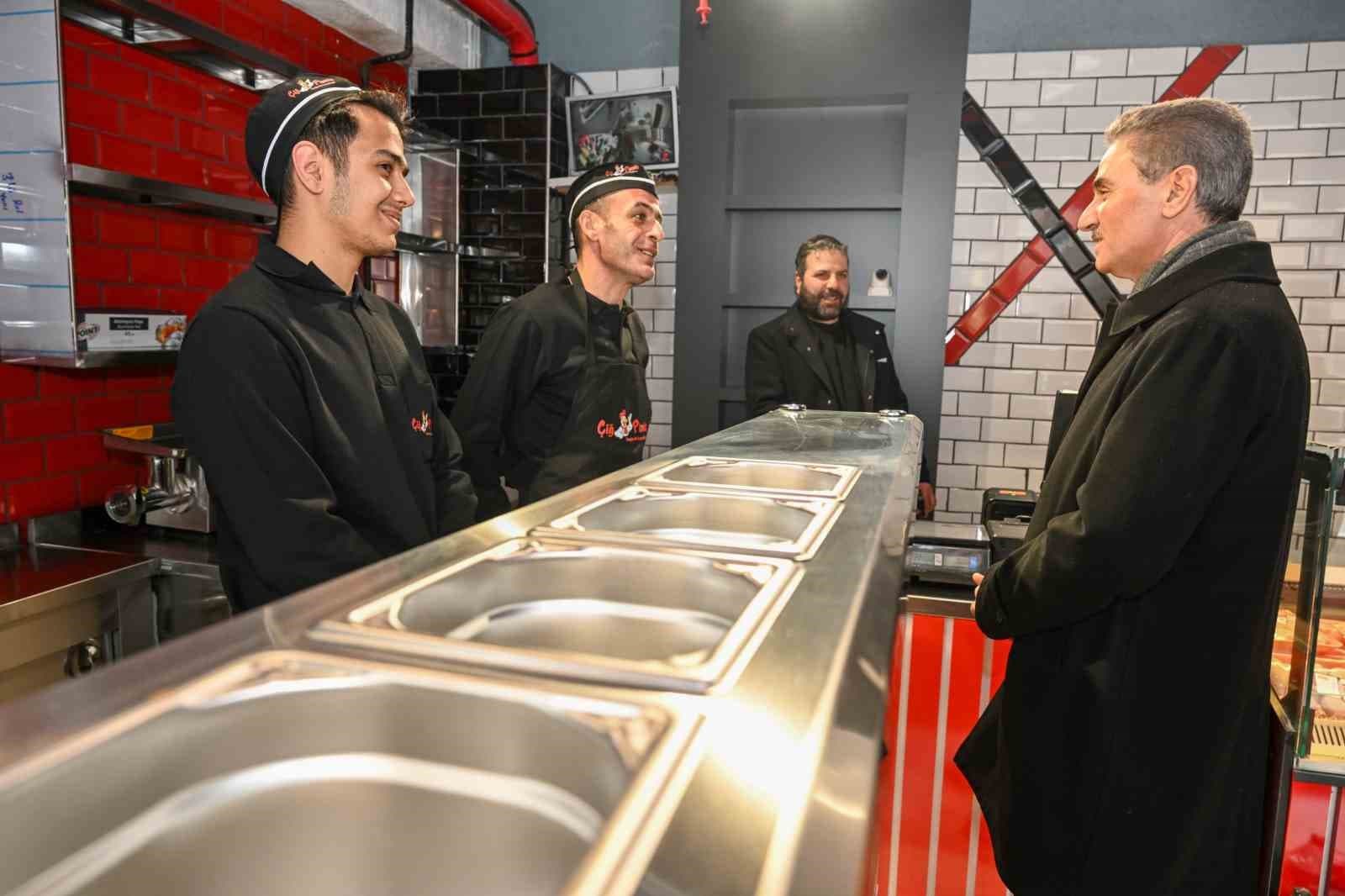 Vali Baruş’tan esnafa Ramazan ziyareti