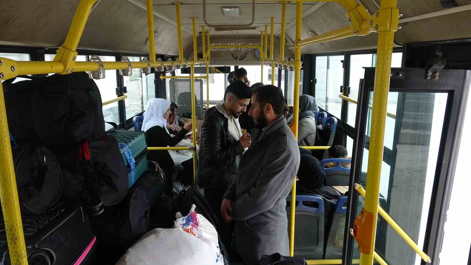 Suriyelilerin gönüllü geri dönüşü Ramazan ayında da sürüyor