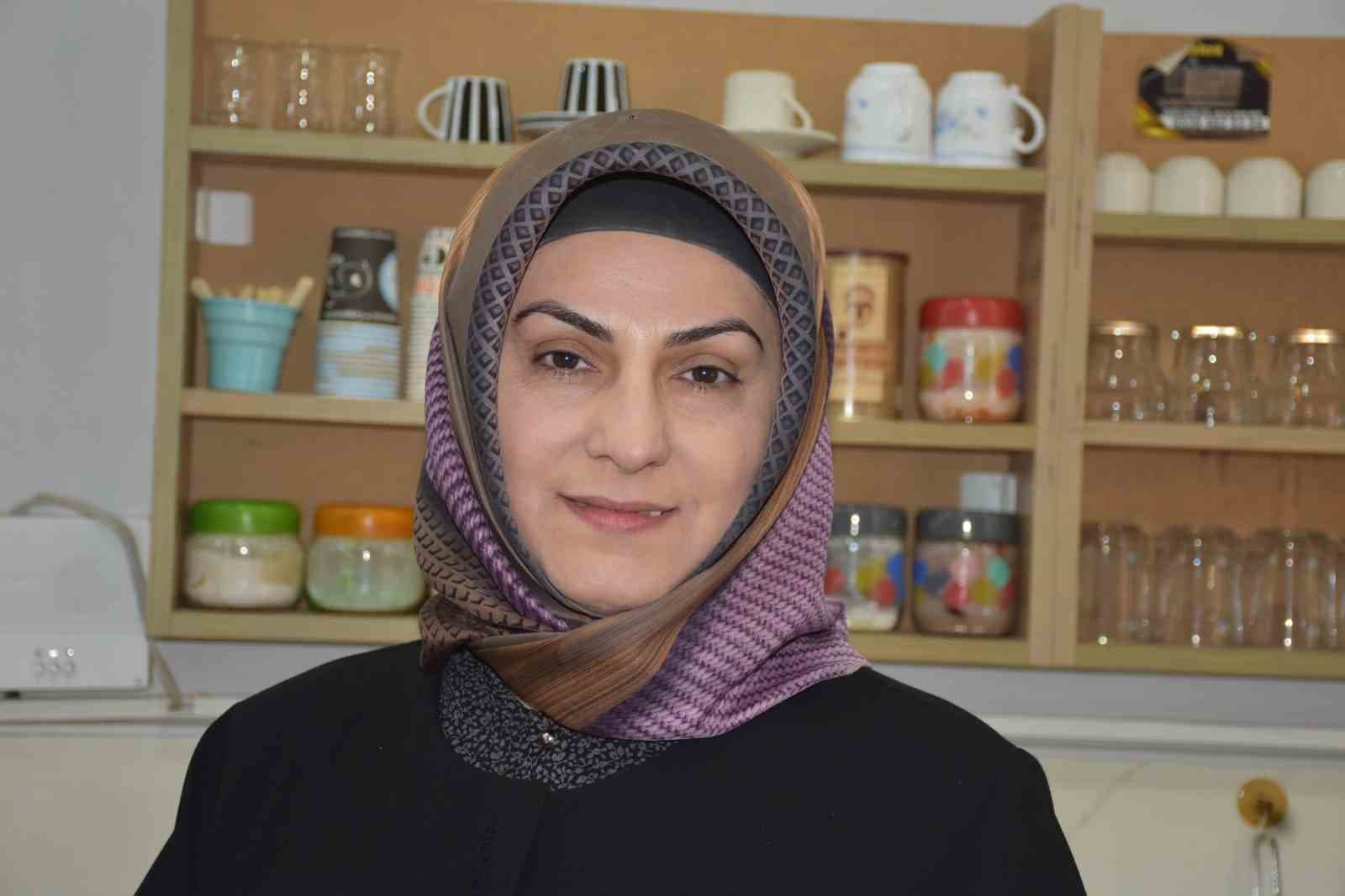 Karı kocanın çay ocağındaki omuz omuza mesaisi 15’inci yılında