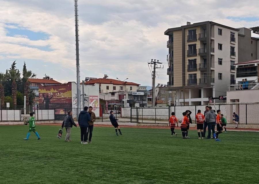 Sarıgöl’de 23 Nisan coşkusu sahaya taşındı