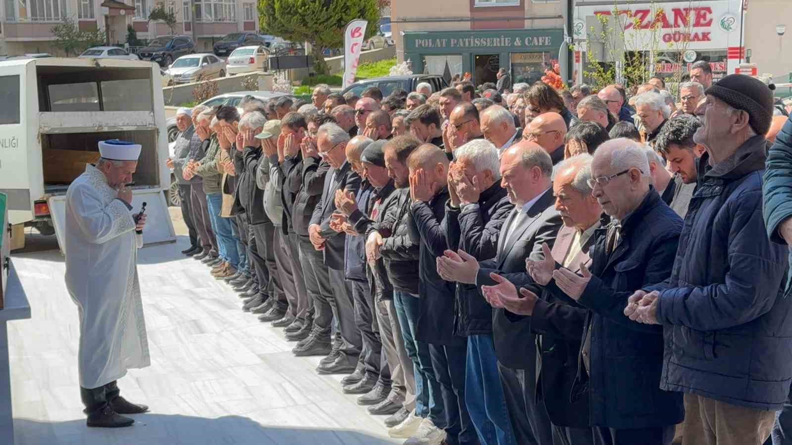 Edirne’de 5’inci kattan düşen çocuk toprağa verildi