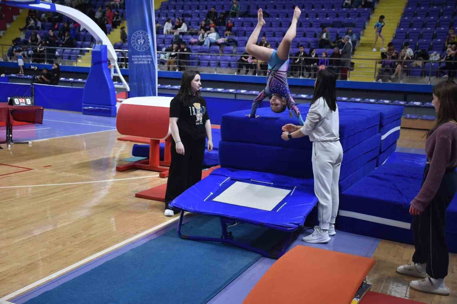 Cimnastik müsabakaları tamamlandı