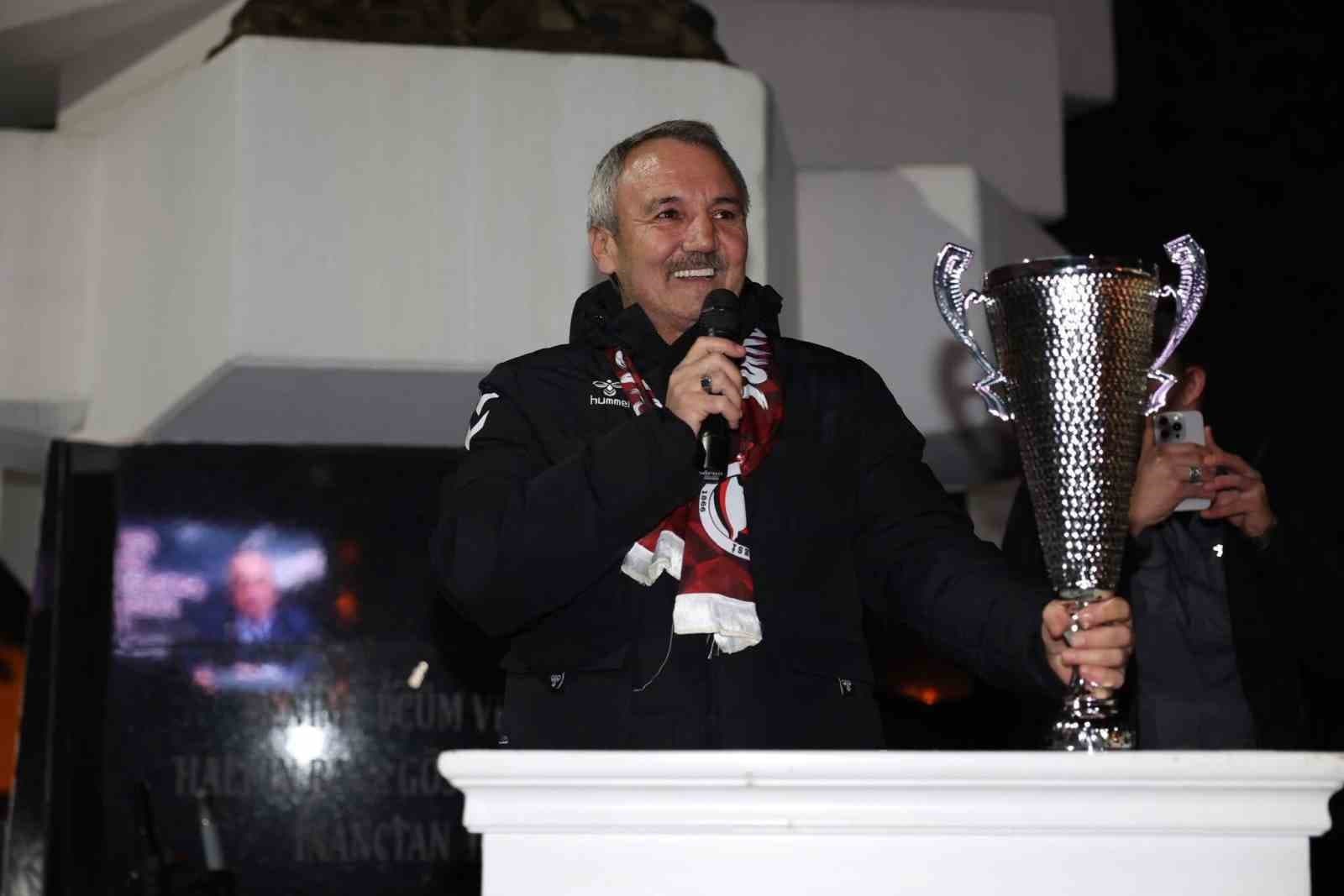 Sungurlu’da şampiyonluk sevinci meydana taştı