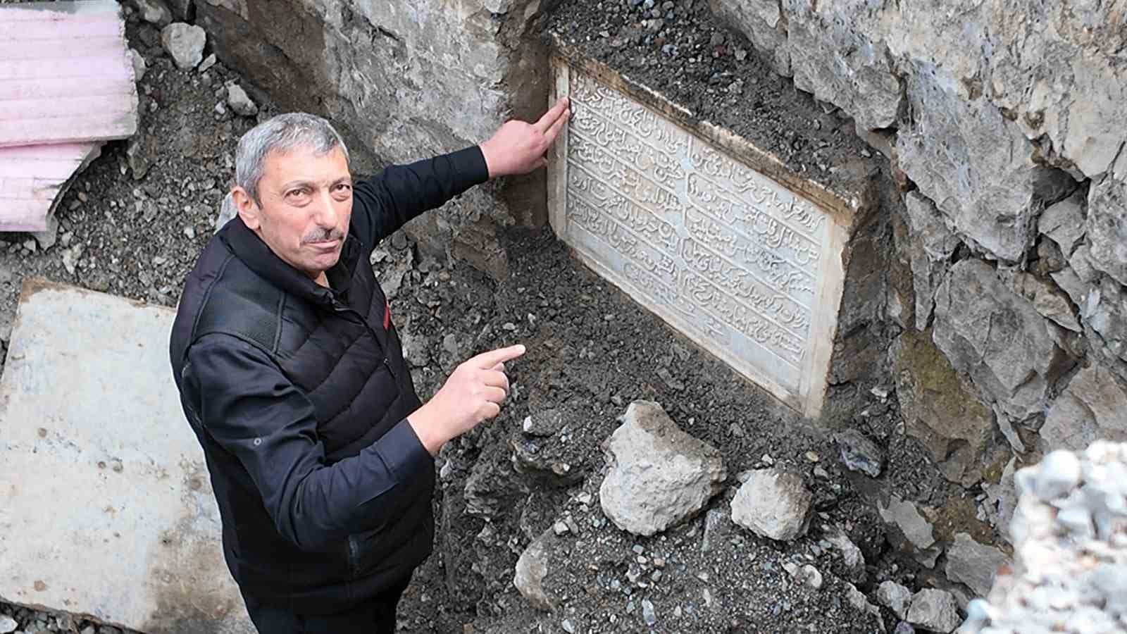 Köprünün kitabesi çıktı, sırrı çözüldü