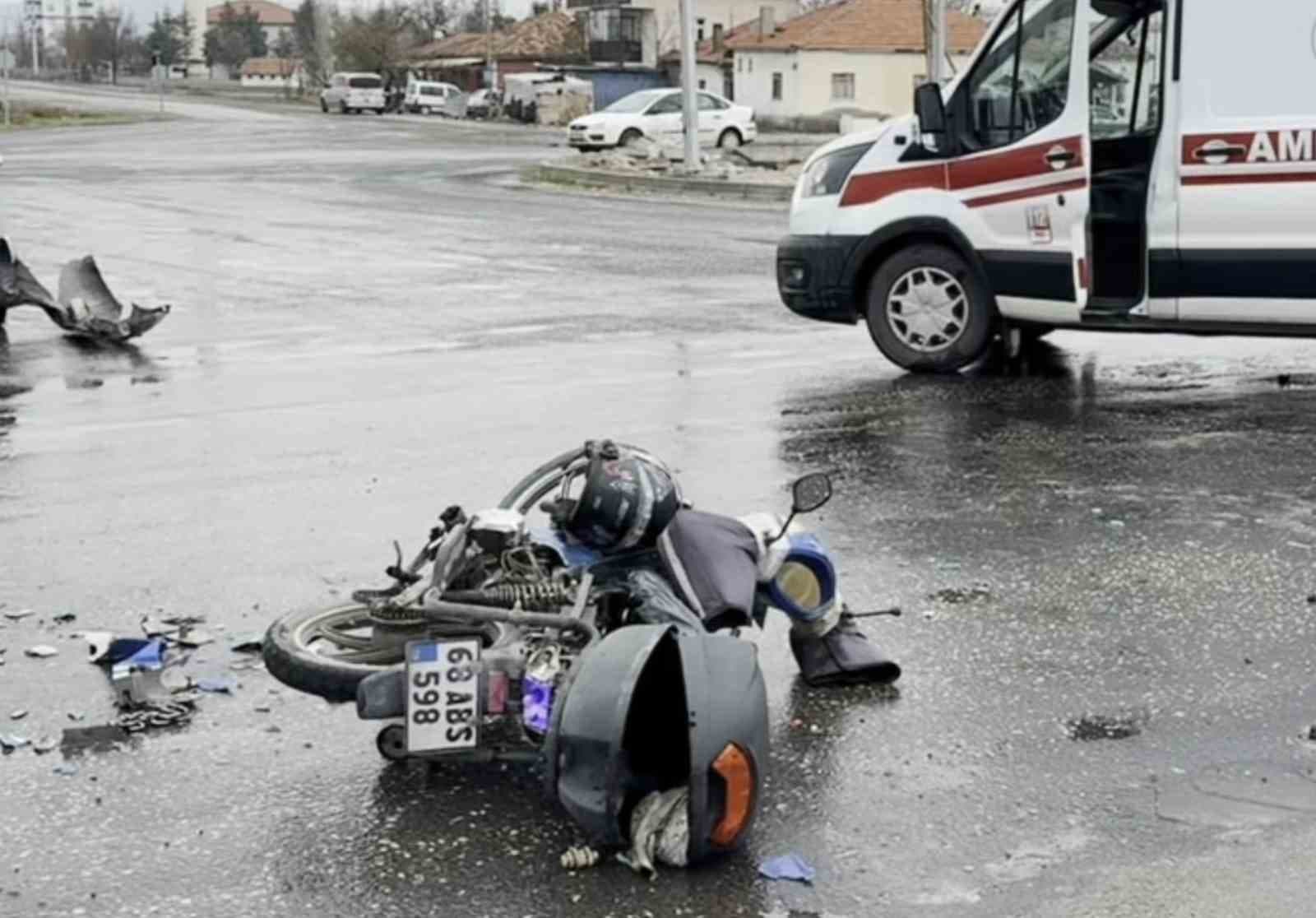 Aksaray’da otomobil ile motosiklet çarpıştı: 1 yaralı
