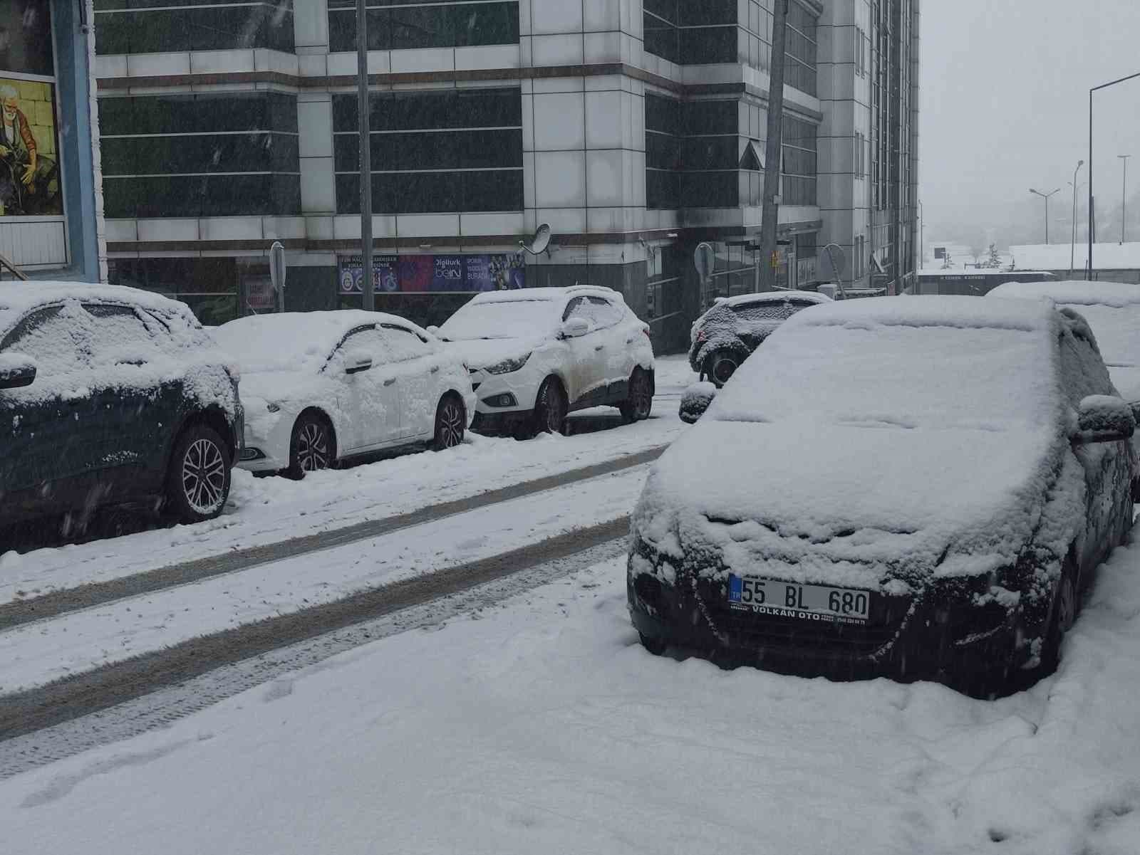 Ardahan’a kış geri geldi