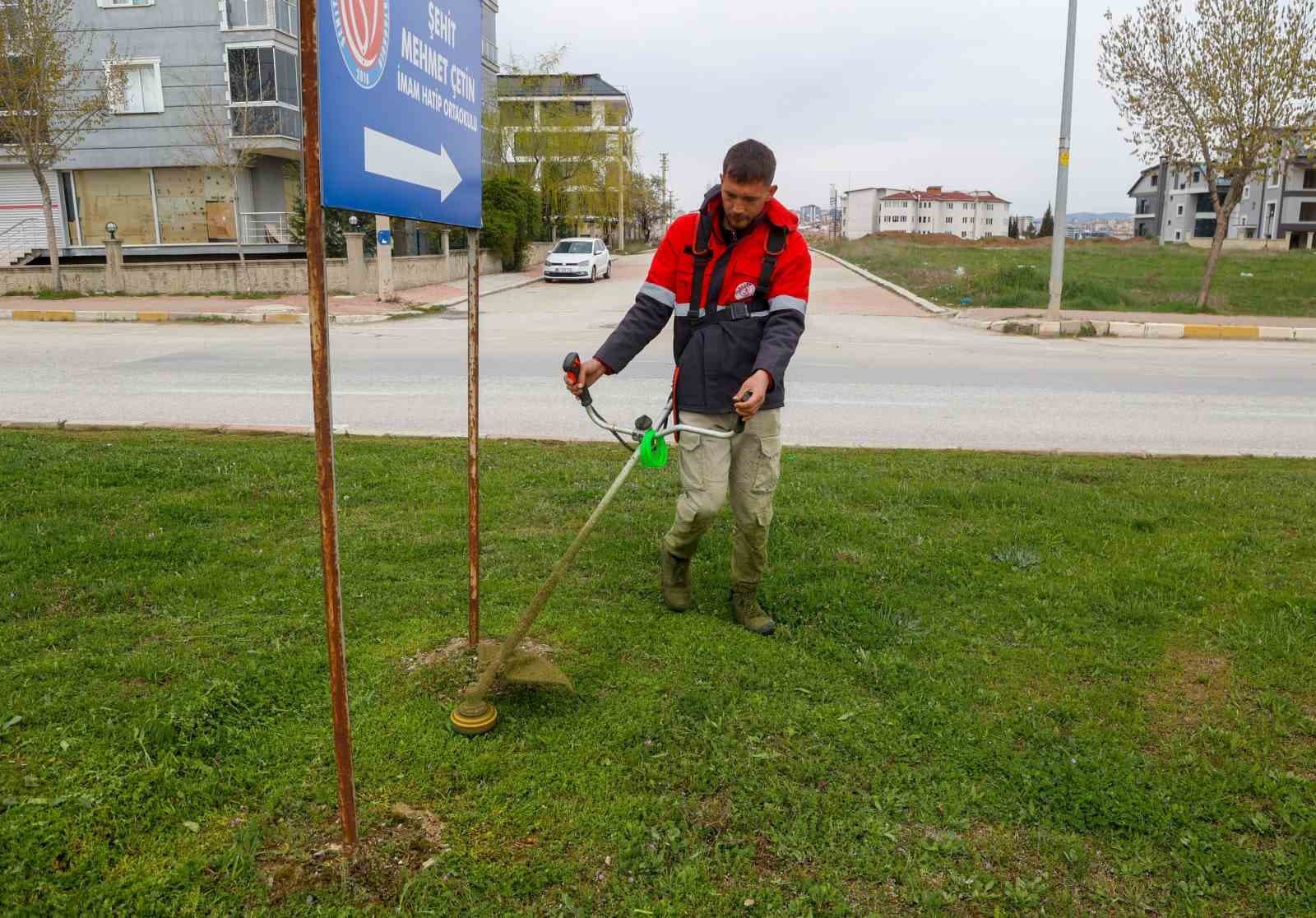 Uşak’ta parklar yaza hazırlanıyor