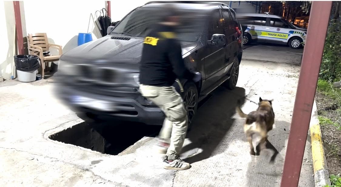 Batman’da araçta zulalanmış 24 kilo 600 gram metamfetamin ele geçirildi