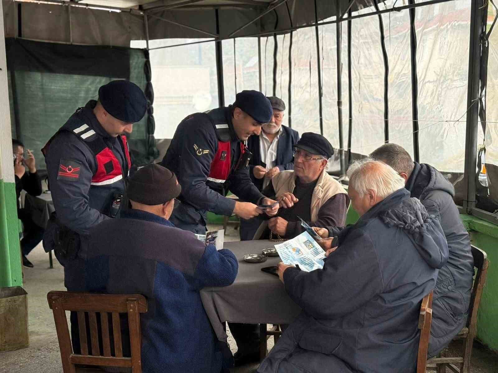 Çanakkale’de jandarmadan köylerde dolandırıcılık ve hırsızlığa karşı bilgilendirme çalışması