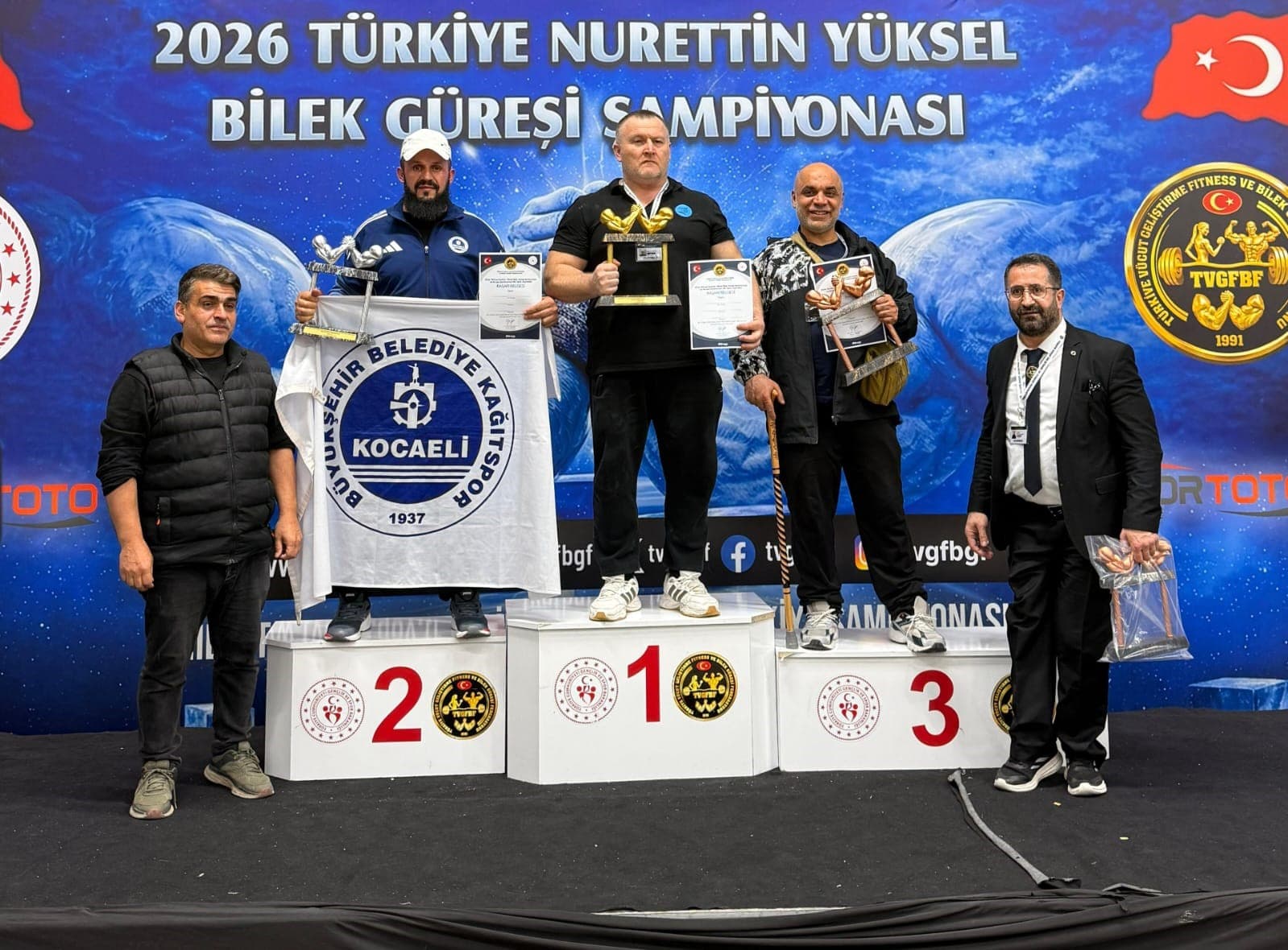 Kağıtspor’dan ulusal ve uluslararası arenada madalya yağmuru