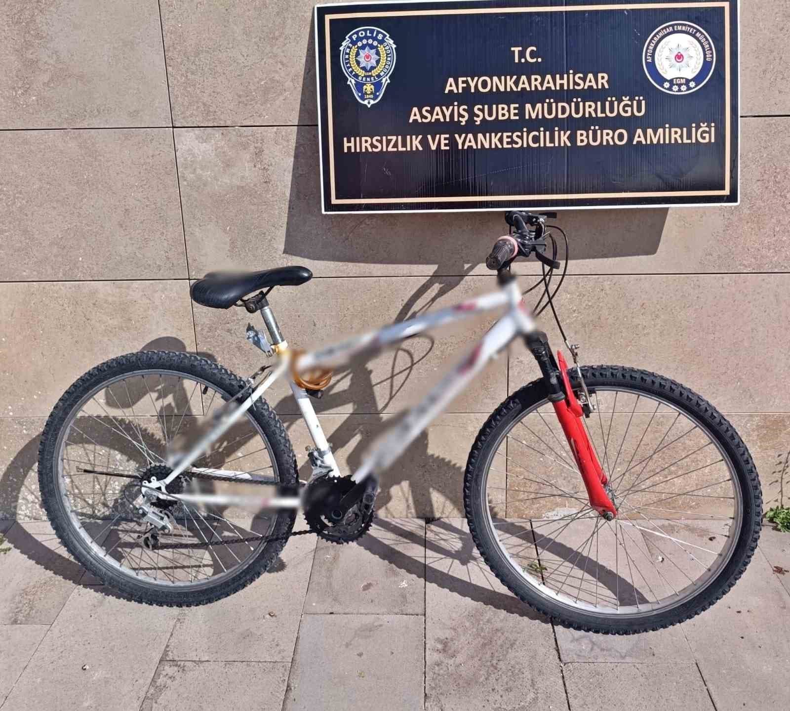 Polis bir haftada 7 bin 603 şahsın kimlik sorgulamasını yaptı