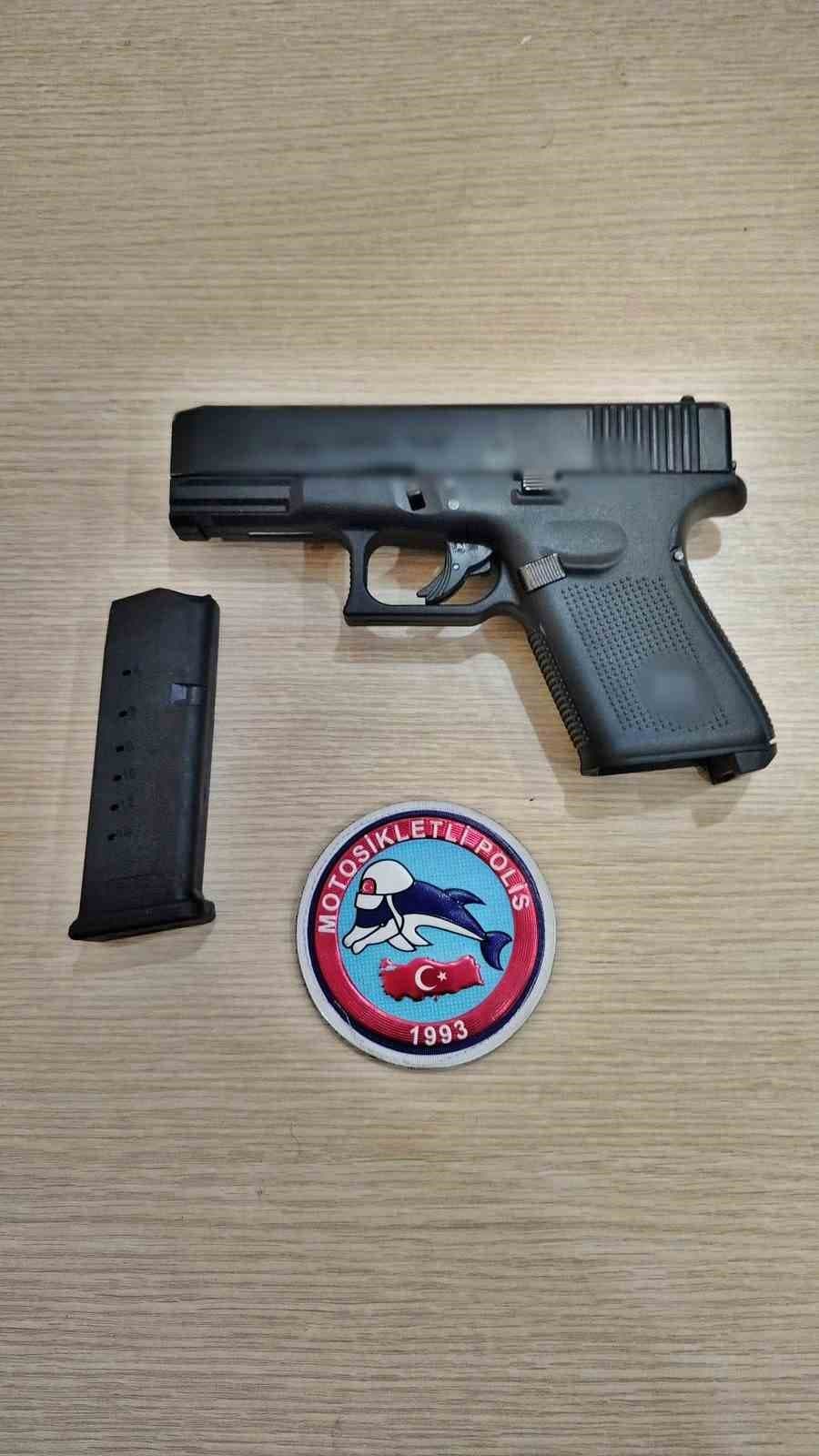 Polis bir haftada 7 bin 603 şahsın kimlik sorgulamasını yaptı