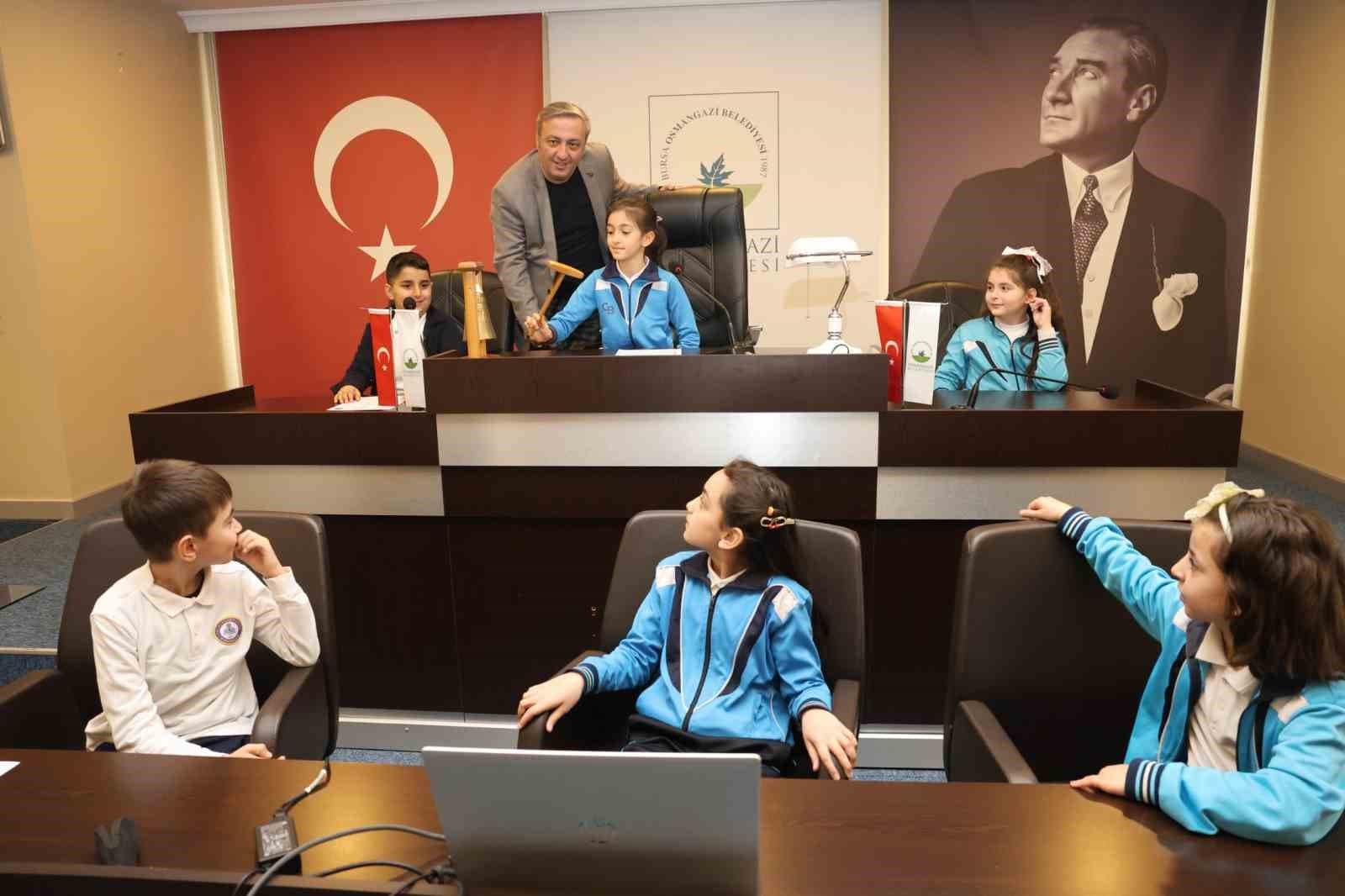 Osmangazi Belediyesi’nden çocuklara yerel yönetim bilinci