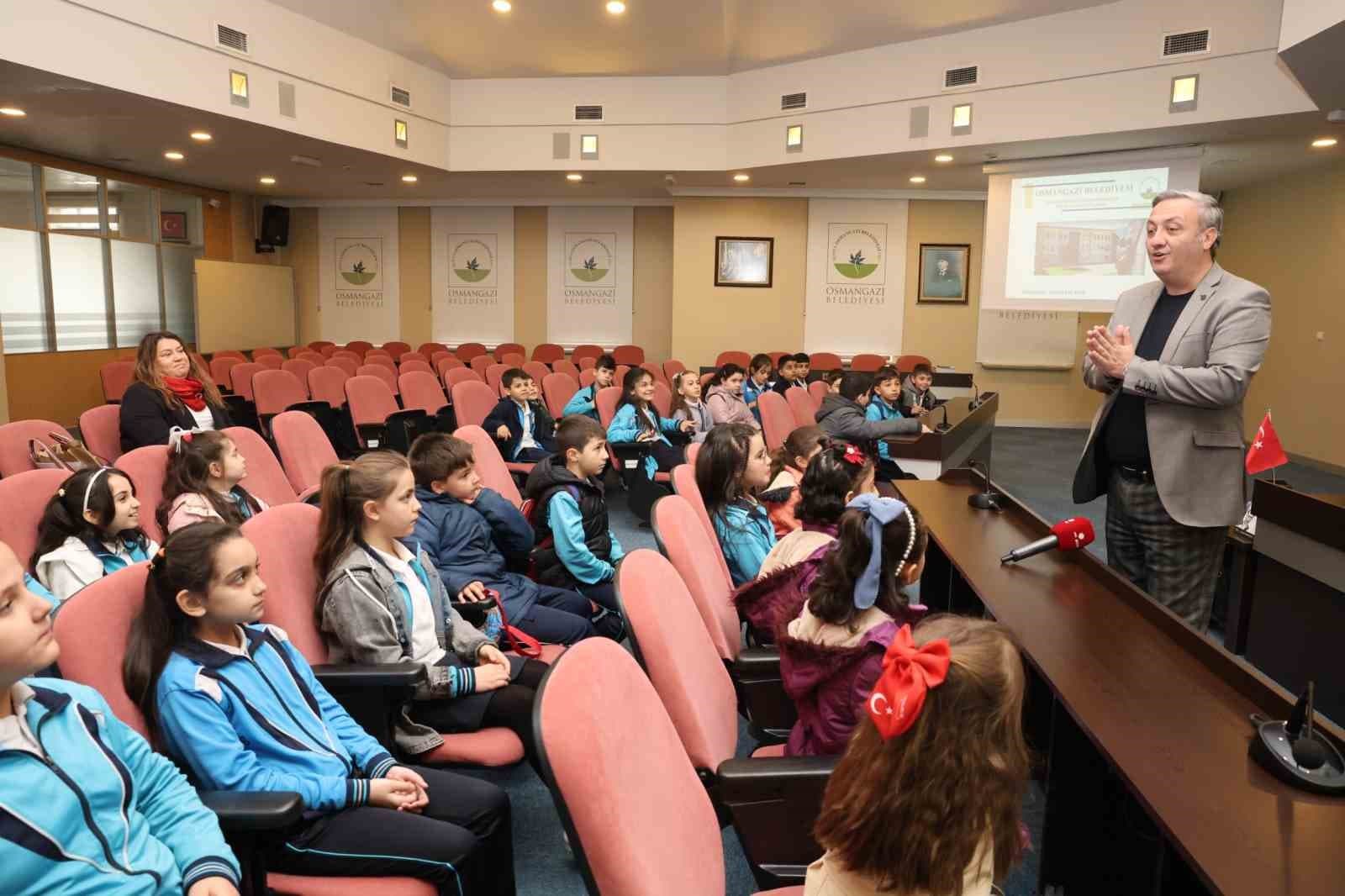 Osmangazi Belediyesi’nden çocuklara yerel yönetim bilinci