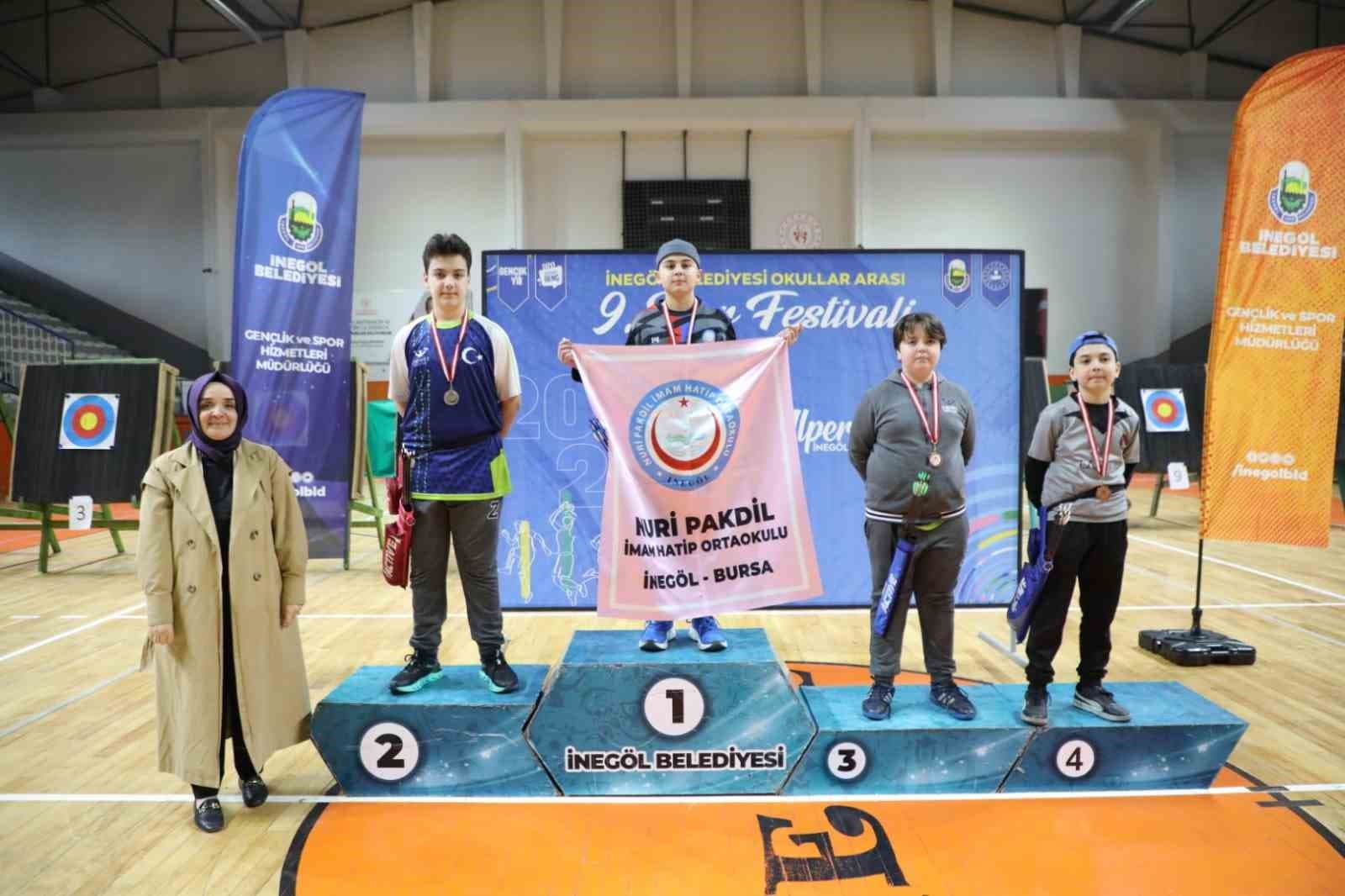 Spor festivalinde öğrenciler okçular yarıştı