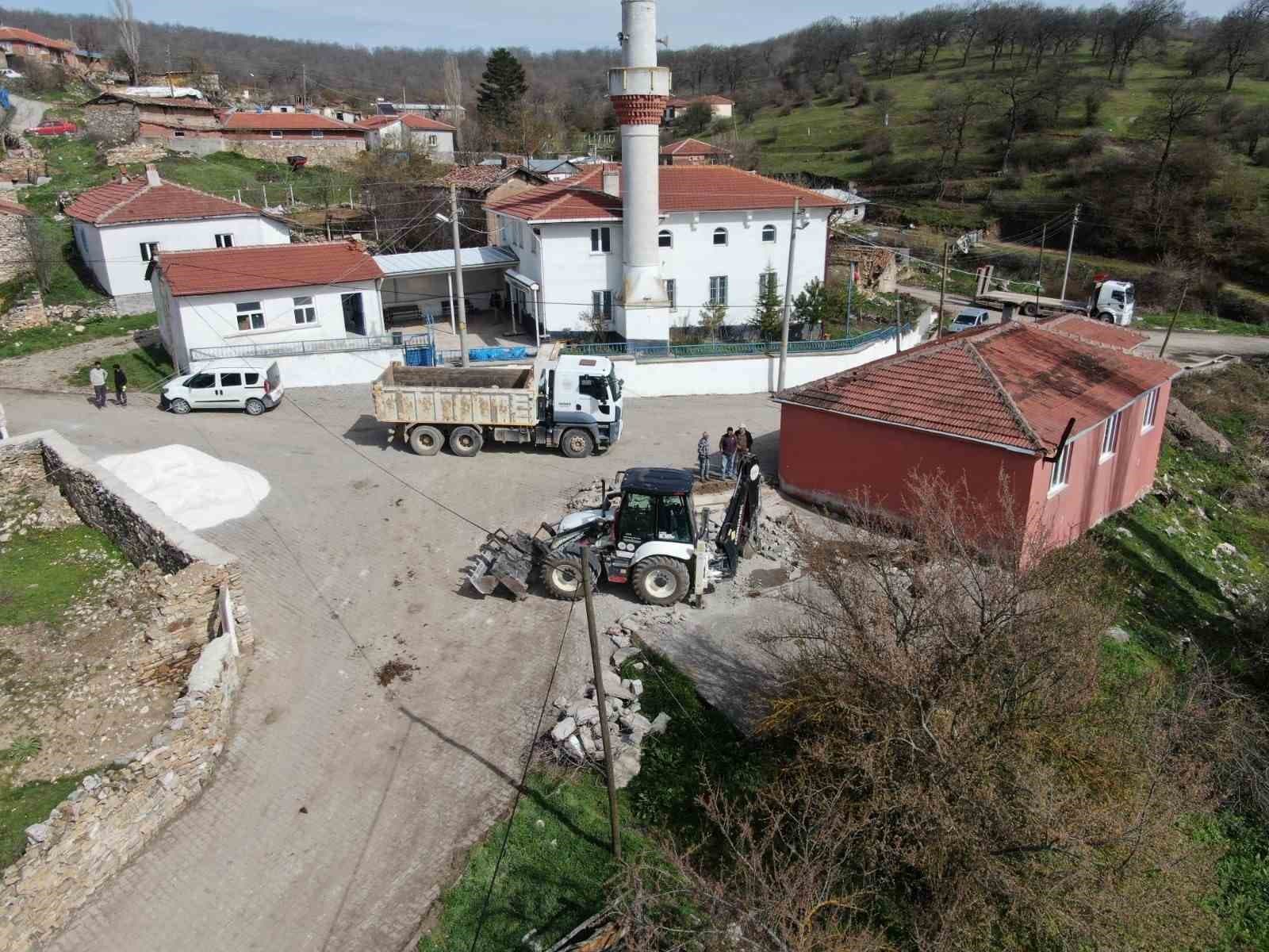 Mahalleli istedi, Başkan Hamamcı harekete geçti