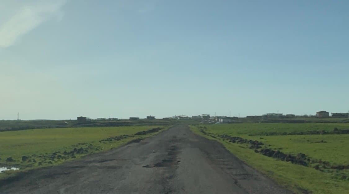 Yağışların ardından yollar köstebek yuvasına döndü