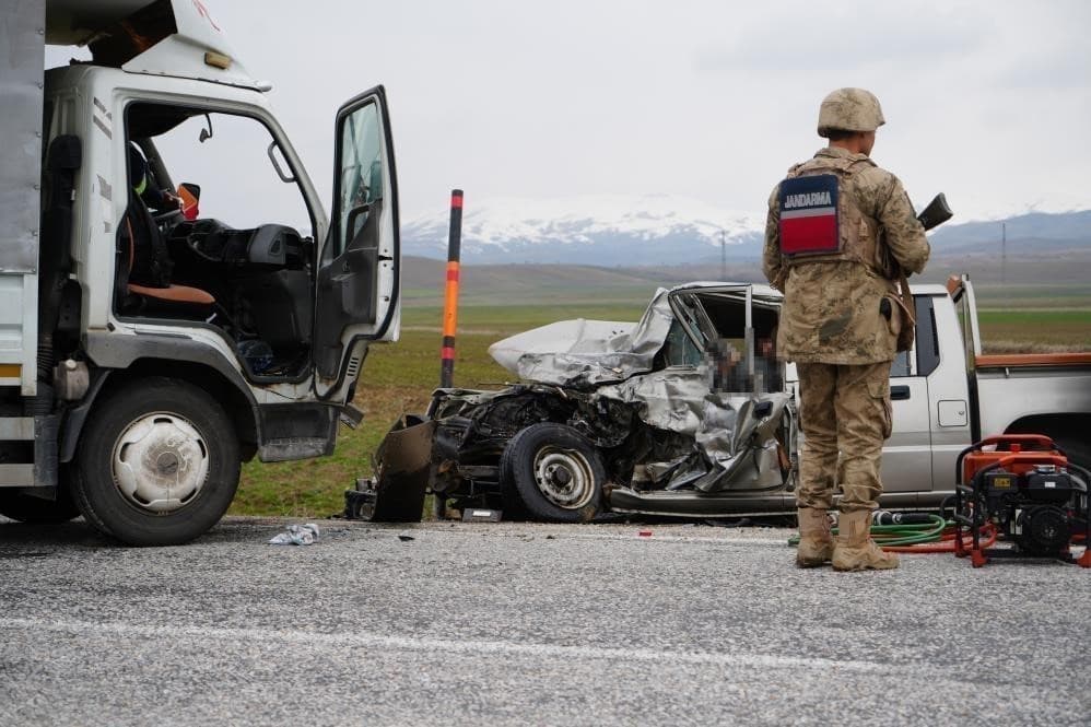 Erzurum’da jandarma bölgesinde bir ayda 21 kişi trafik kazalarında yaralandı