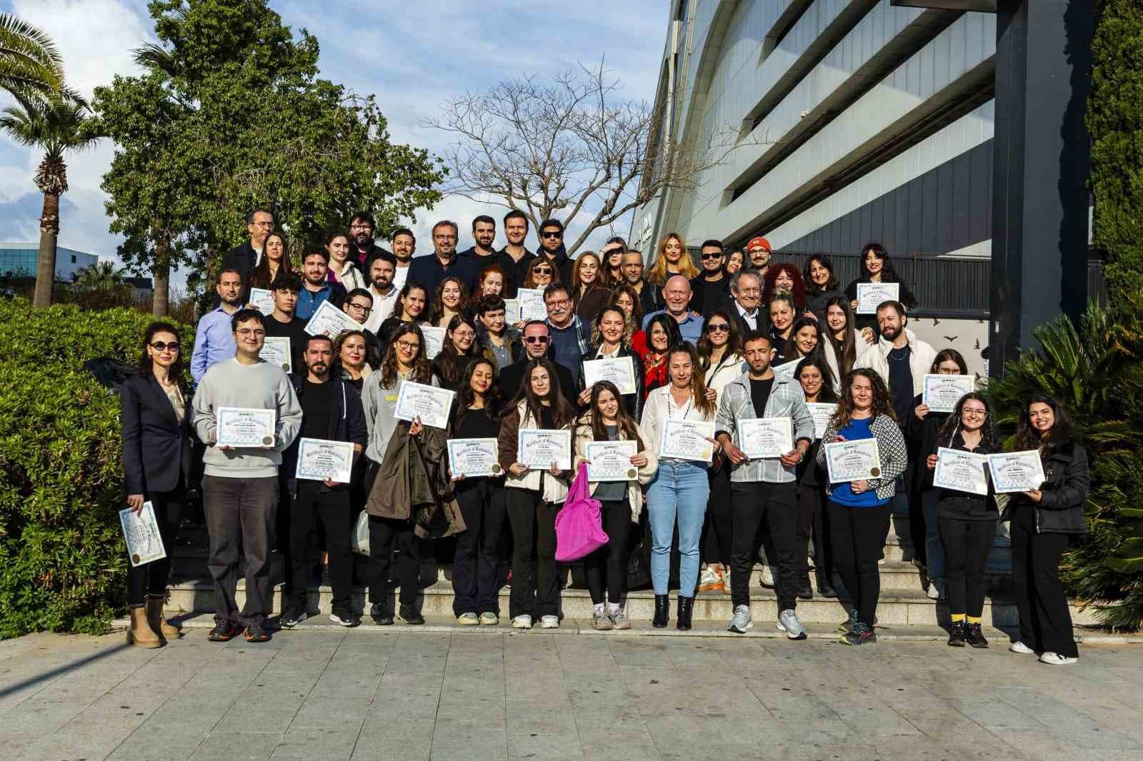 Folkart Academy, ikinci dönem mezunlarını verdi