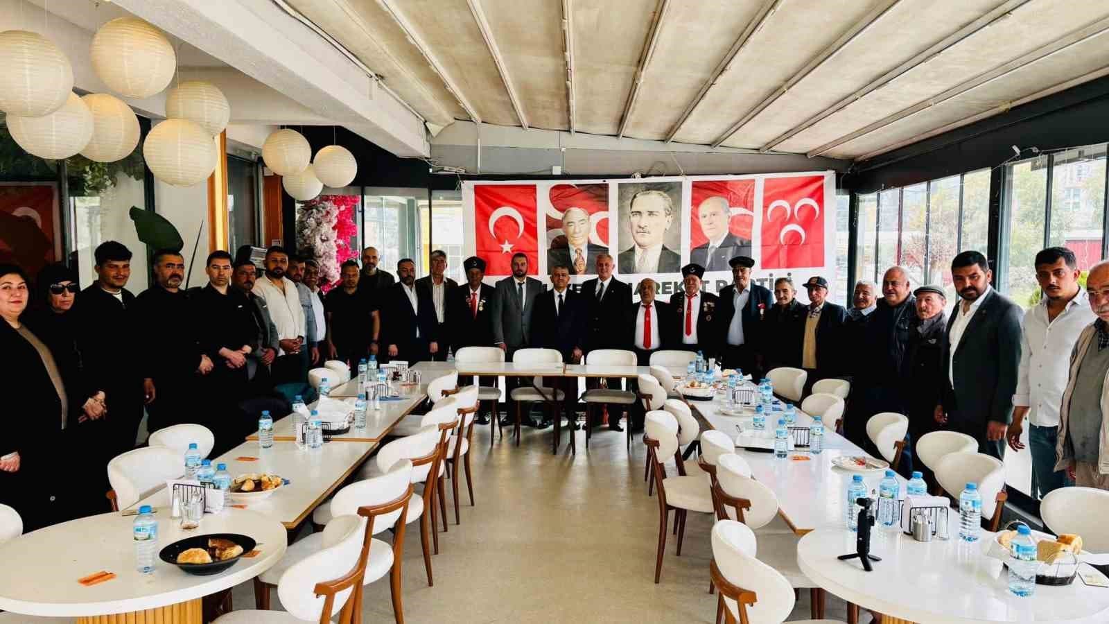 Veysel Şahin Bayındır’da ziyaretlerde bulundu