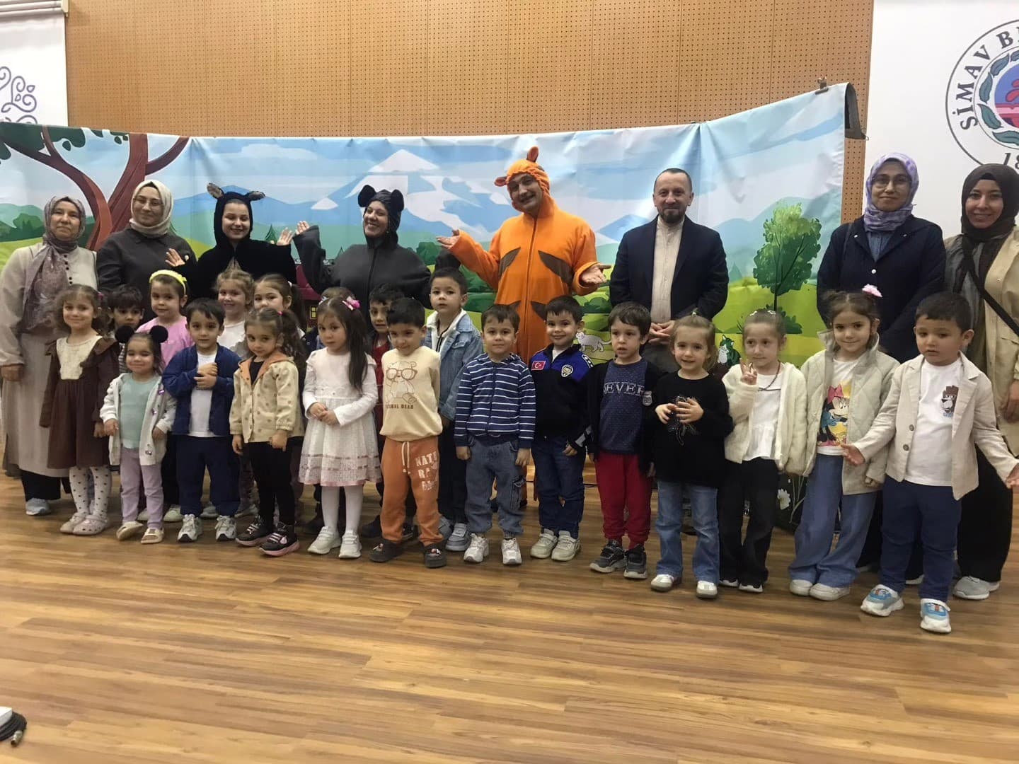 Simav’da 4-6 yaş Kur’an kursu öğrencileri tiyatroyla buluştu